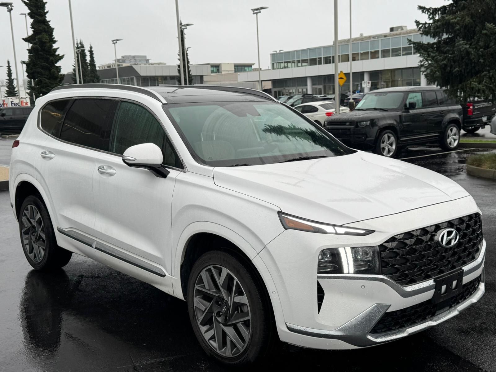 2023 Hyundai Santa Fe in North Vancouver, British Columbia