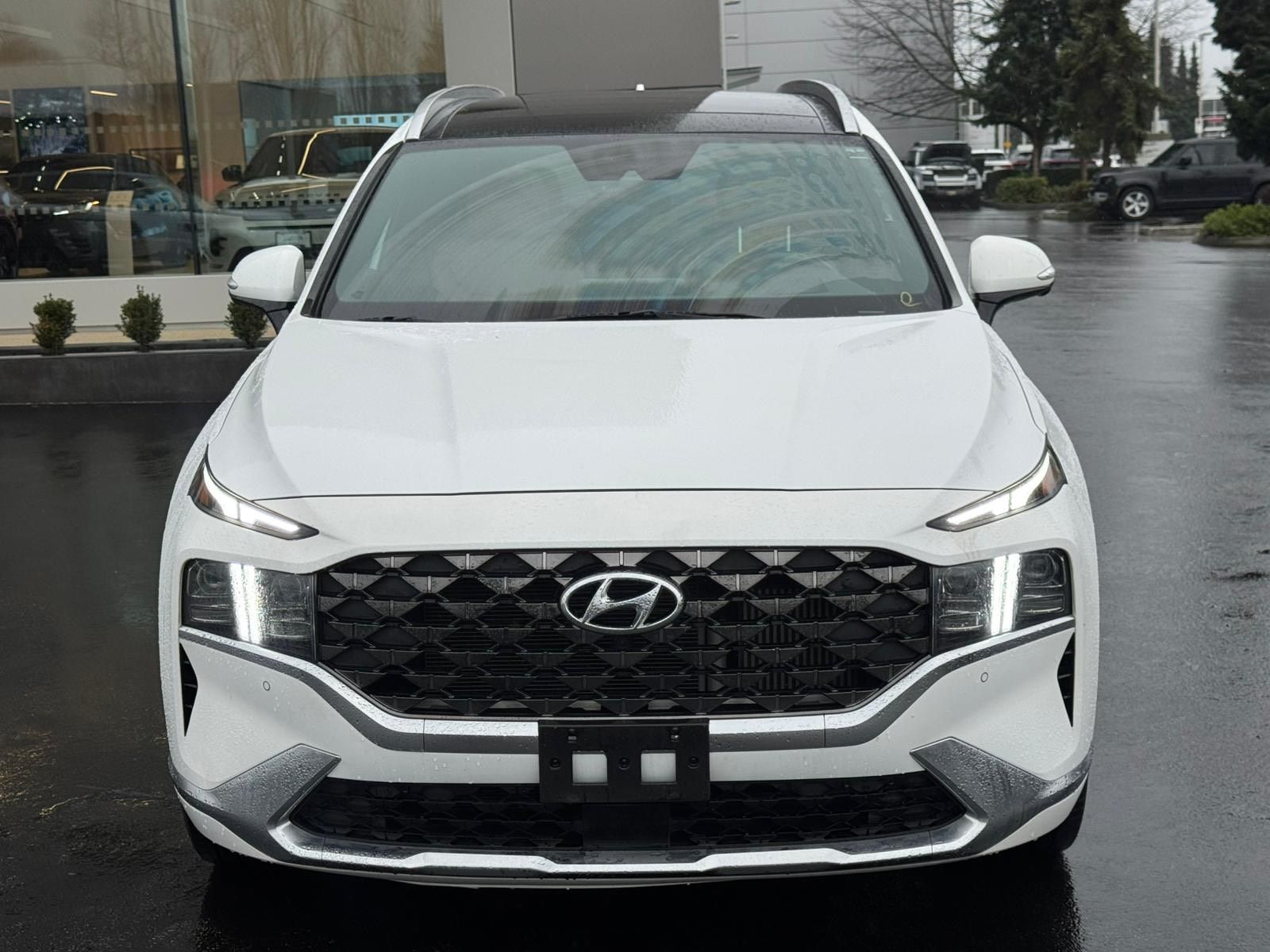 2023 Hyundai Santa Fe in North Vancouver, British Columbia
