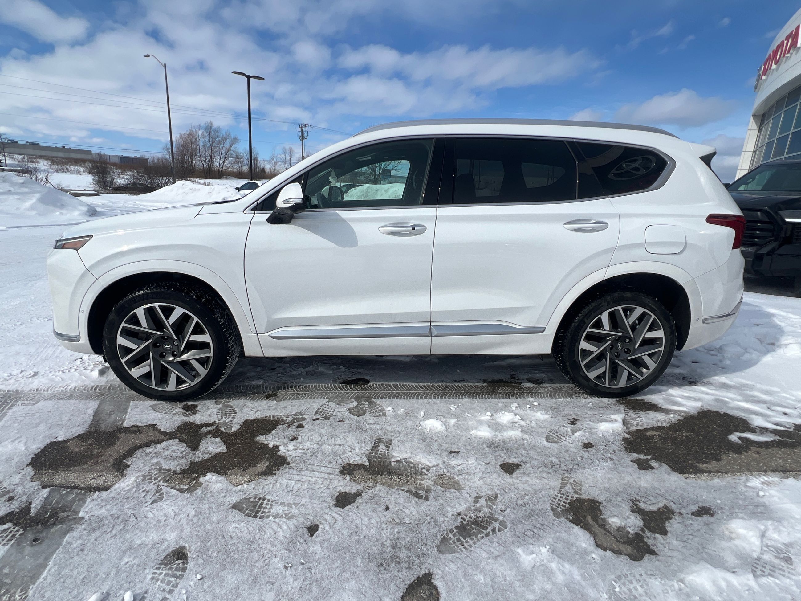 Hyundai Santa Fe  2023 à Bolton, Ontario