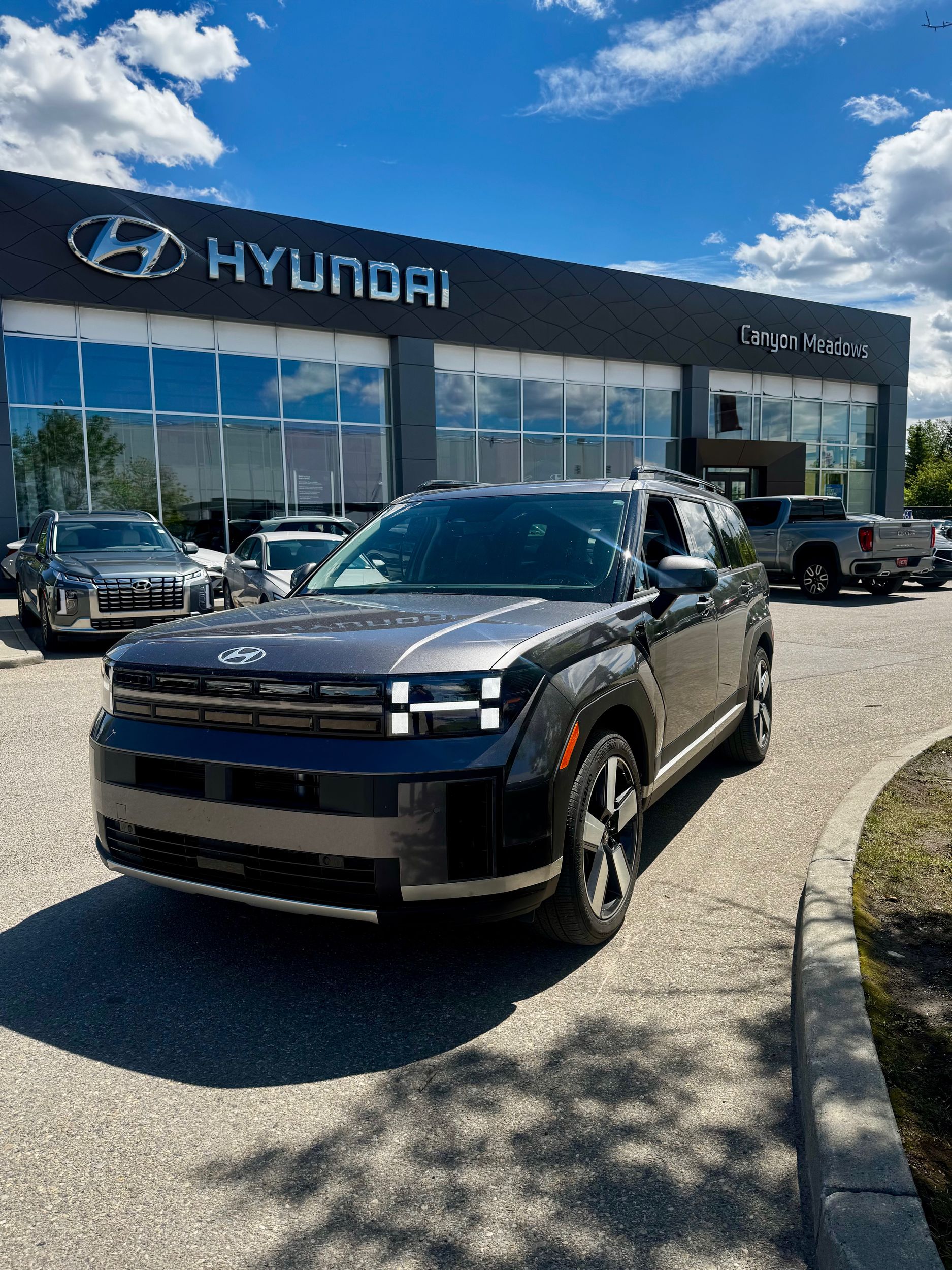 2024 Hyundai Santa Fe 1.6T Preferred Hybrid AWD 7-Pass
