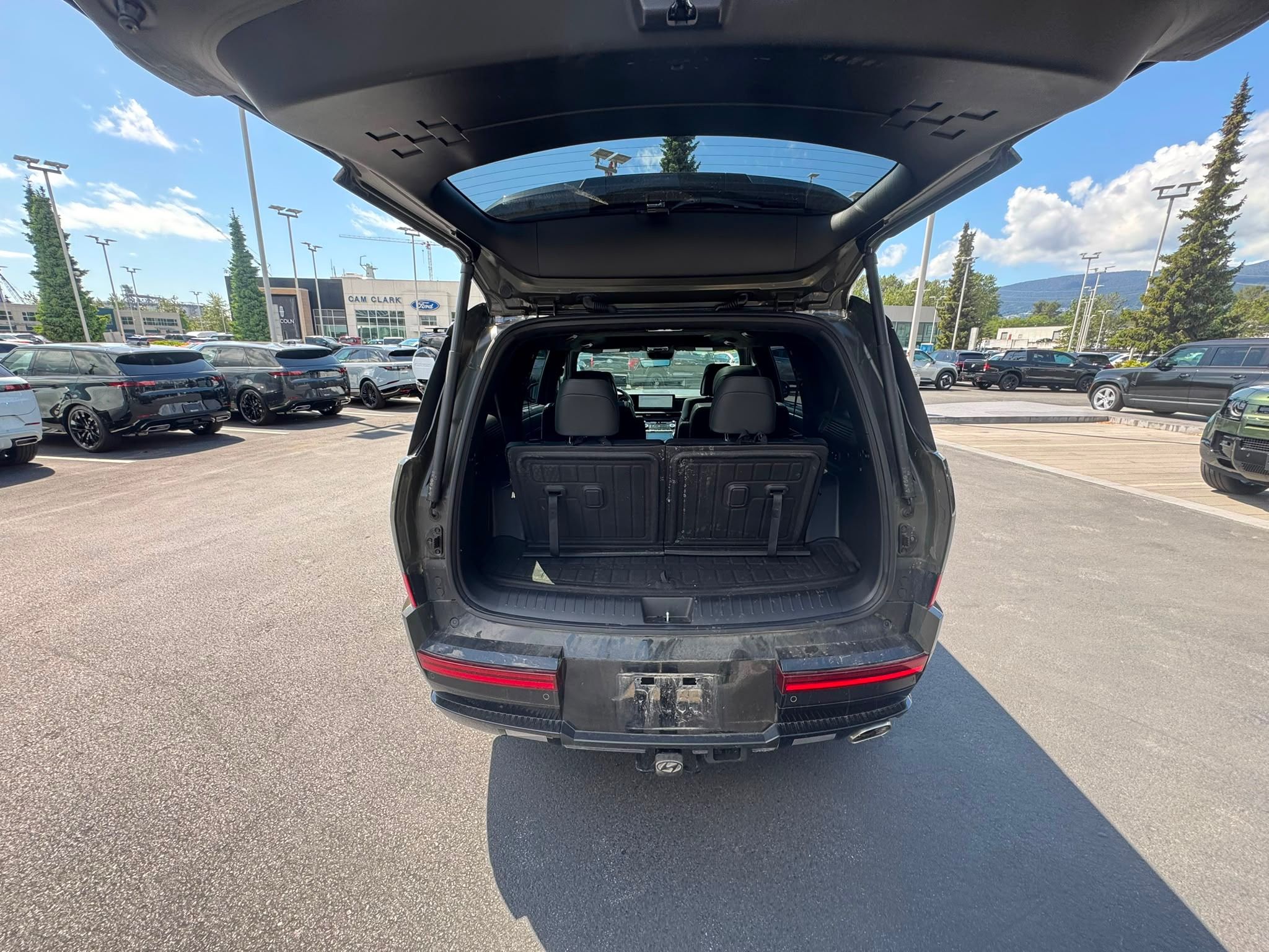 2024 Hyundai Santa Fe in North Vancouver, British Columbia