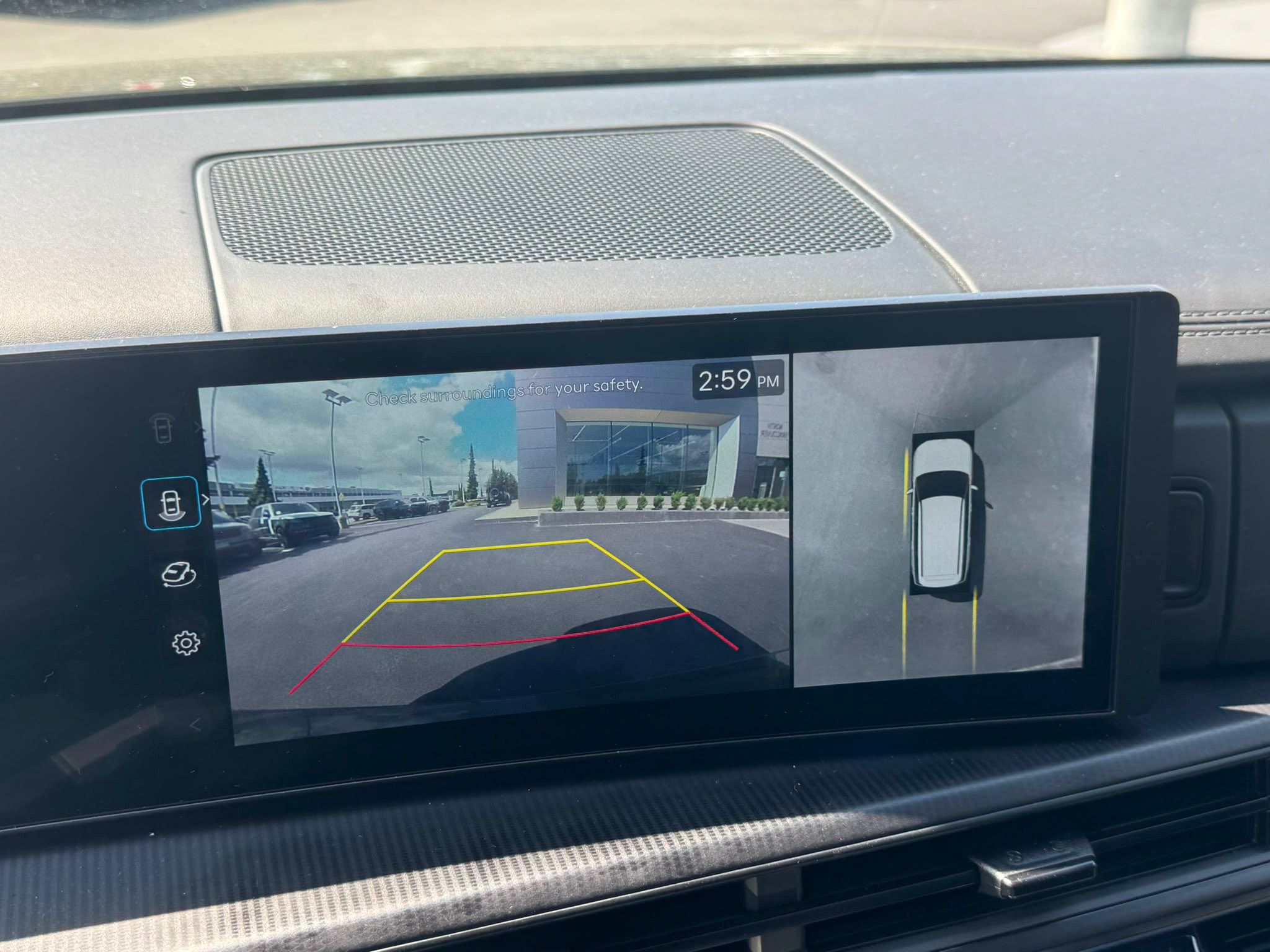 2024 Hyundai Santa Fe in North Vancouver, British Columbia