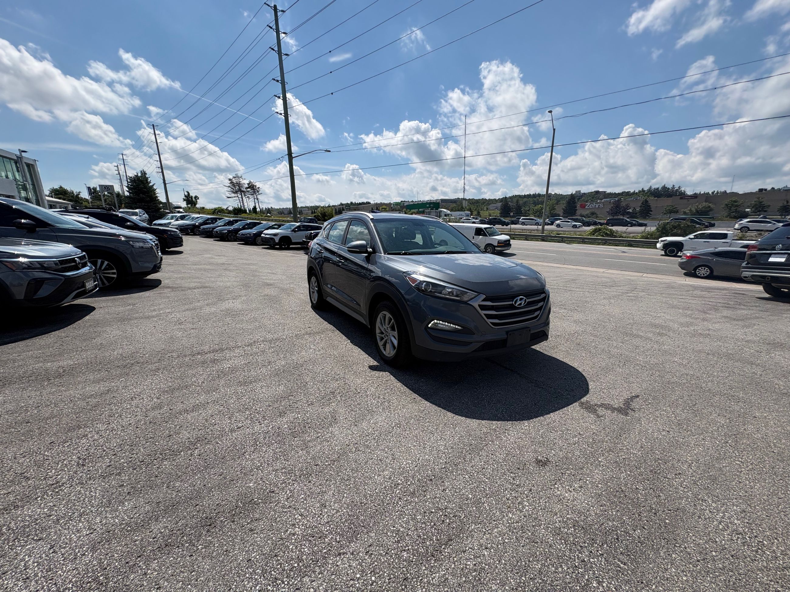 Photo 2018 Hyundai Tucson Base 2.0L AWD #3