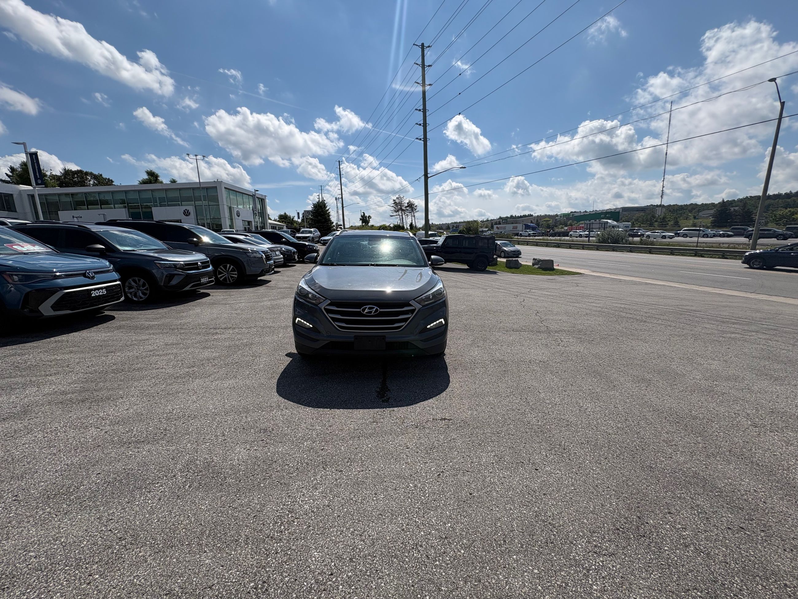 Photo 2018 Hyundai Tucson Base 2.0L AWD #2