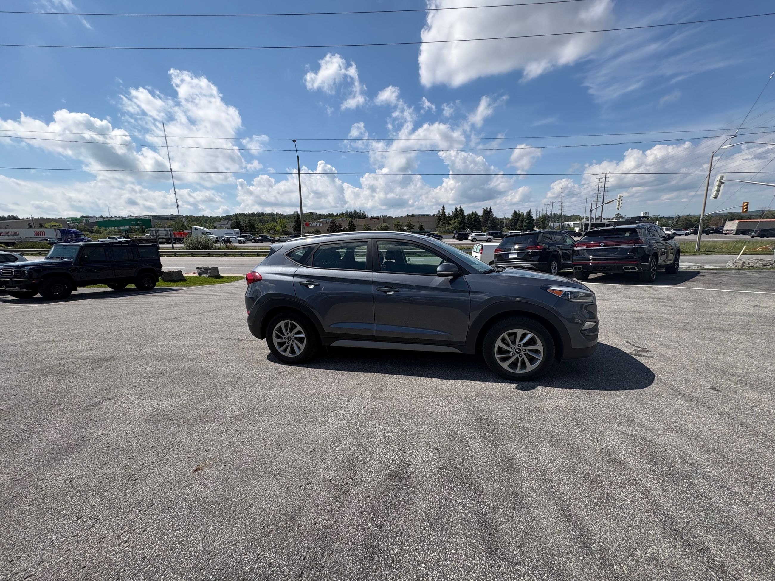 Photo 2018 Hyundai Tucson Base 2.0L AWD #4