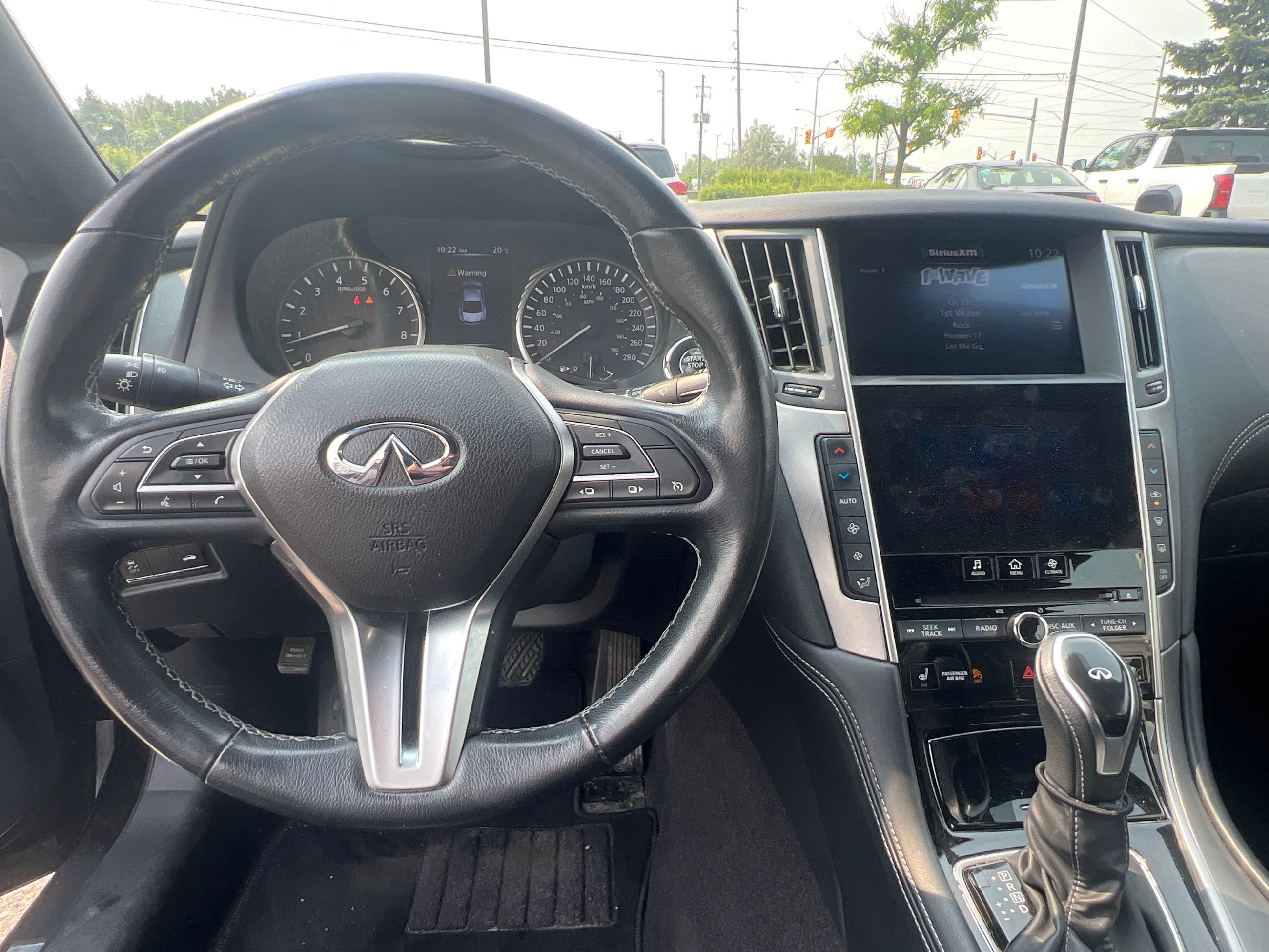 Infiniti Q60  2021 à Bolton, Ontario