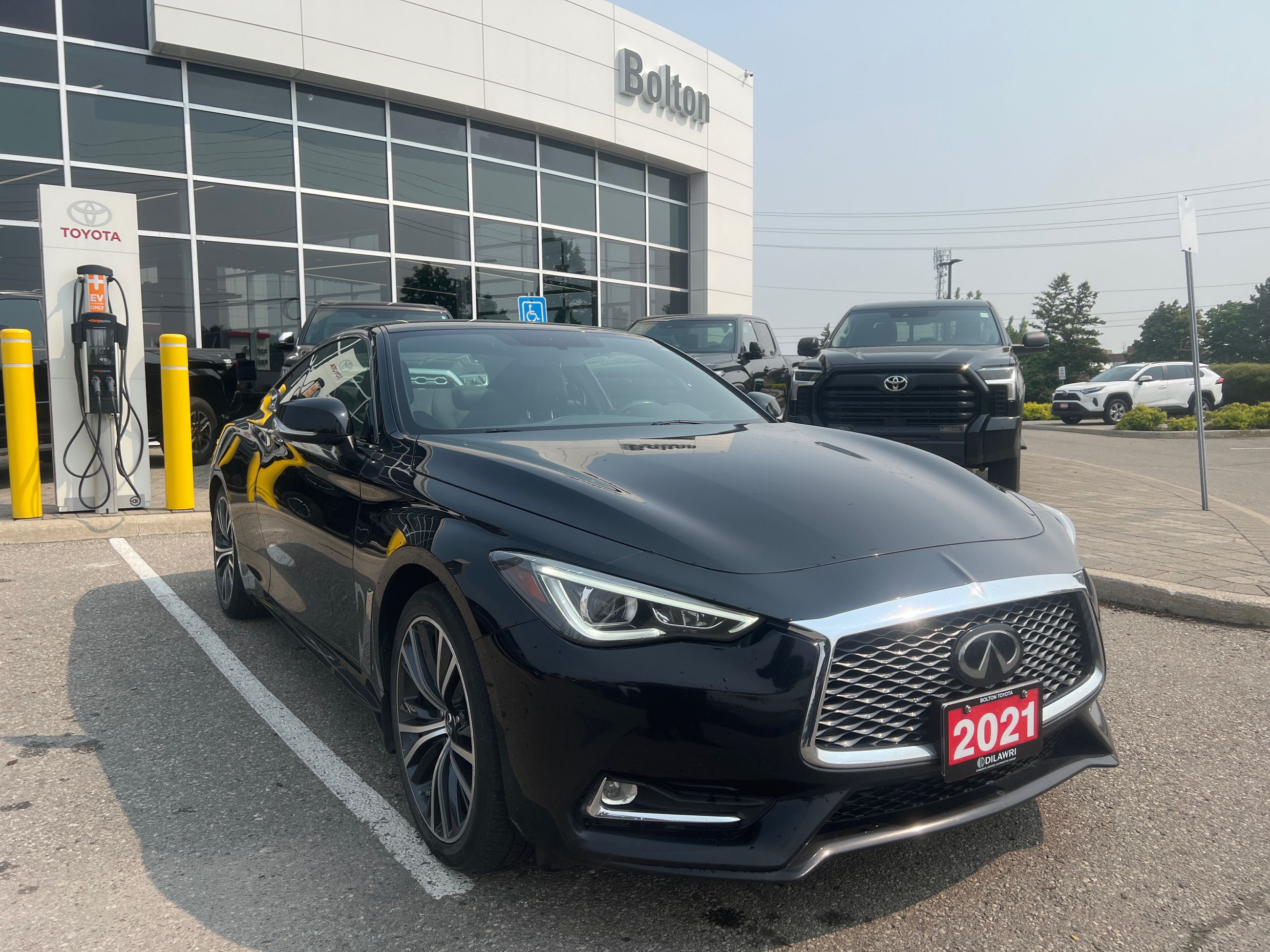 Infiniti Q60  2021 à Bolton, Ontario