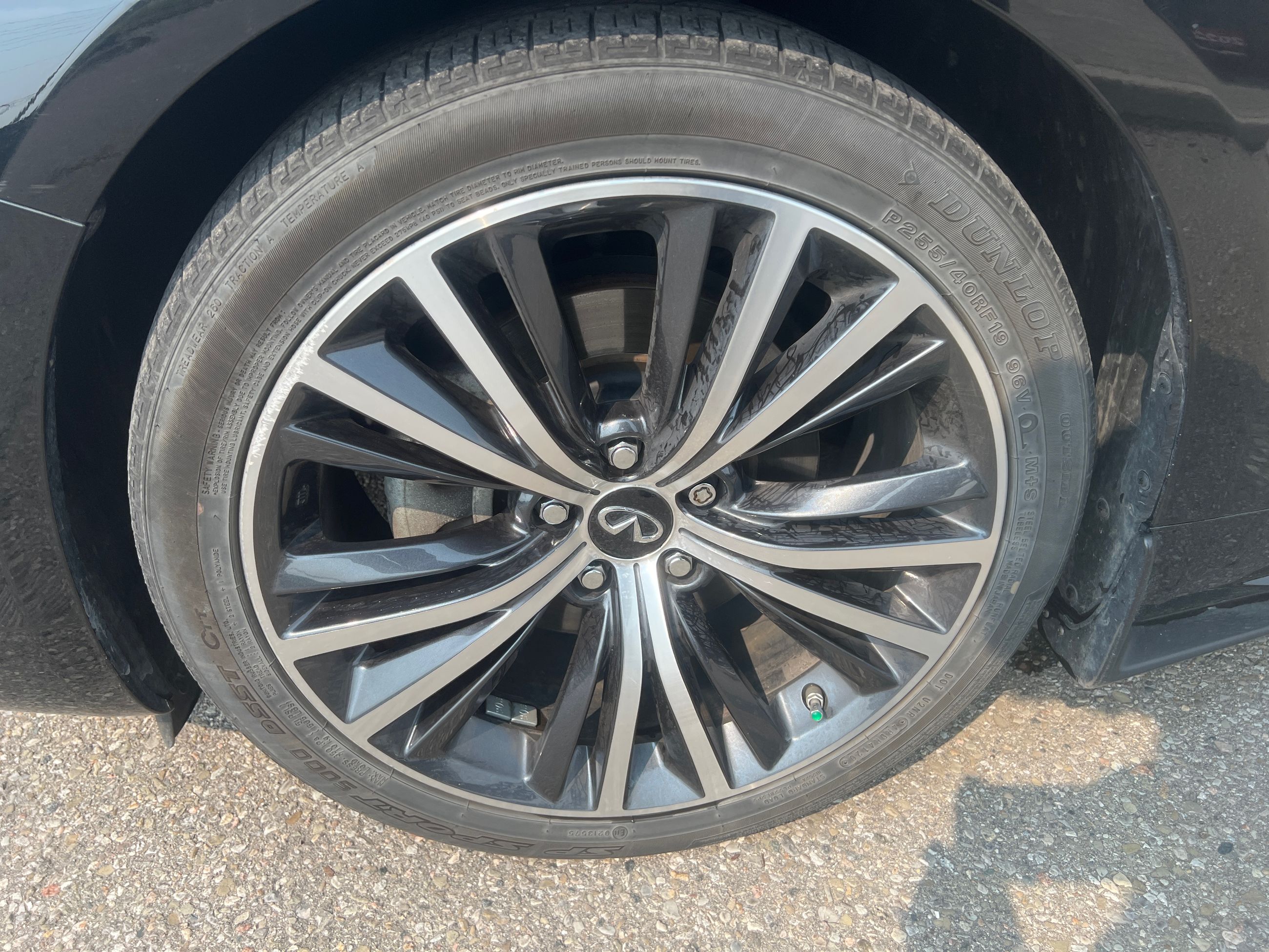 Infiniti Q60  2021 à Bolton, Ontario