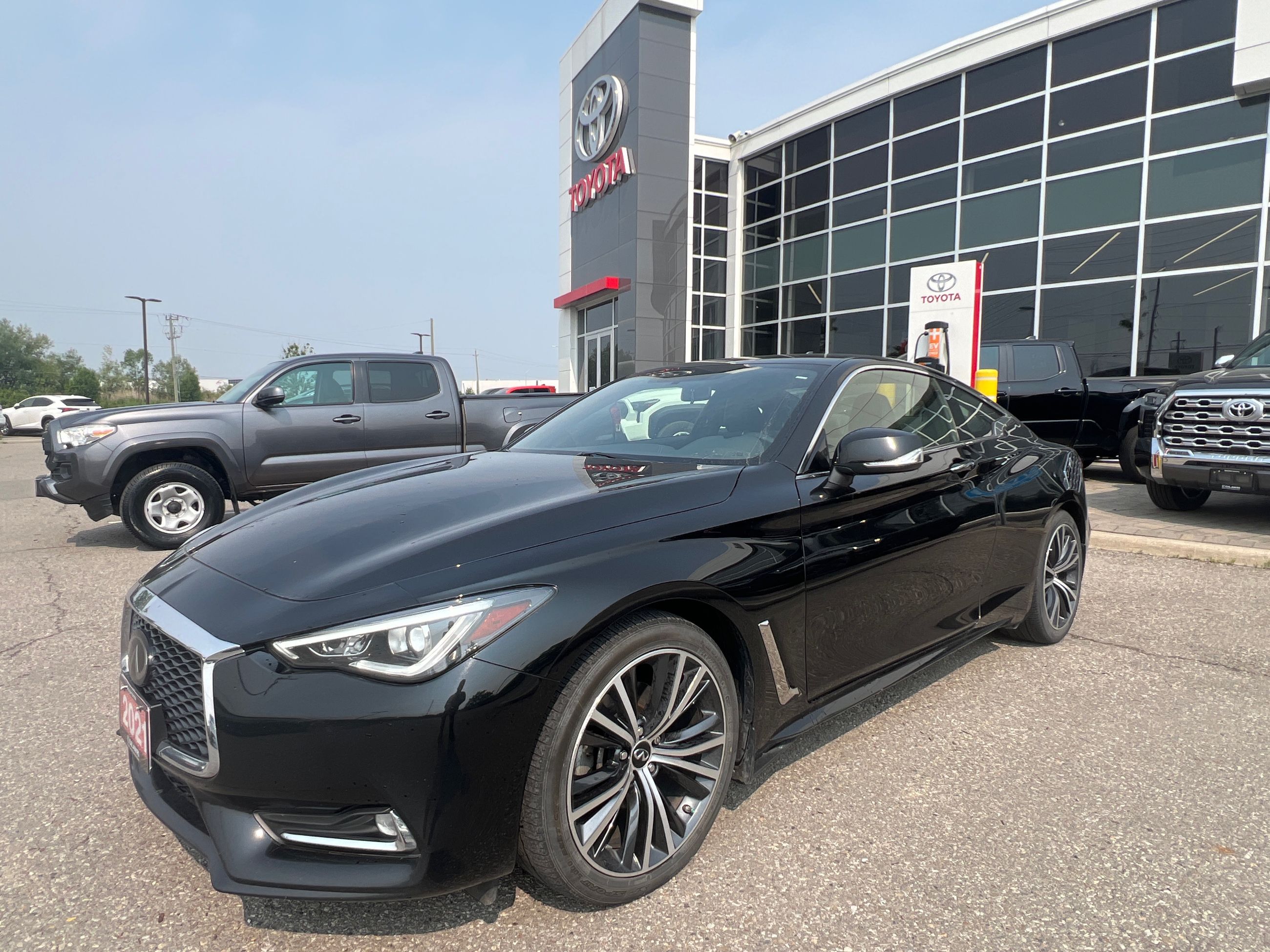 Infiniti Q60  2021 à Bolton, Ontario