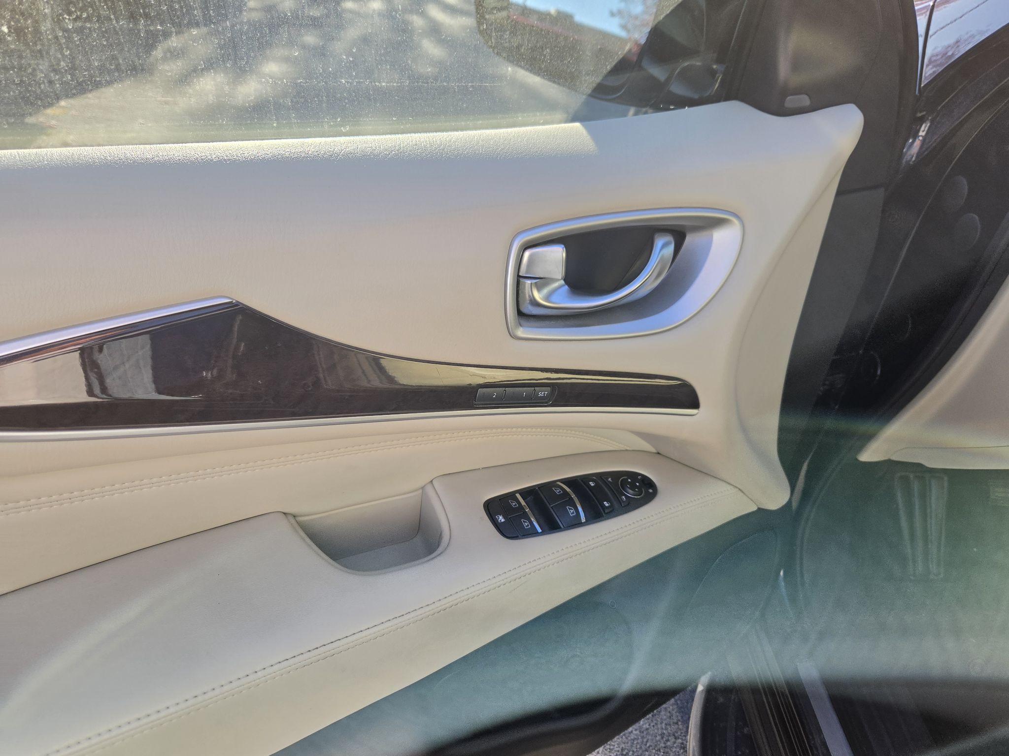 2020 Infiniti QX60 in Dollard-des-Ormeaux, Quebec