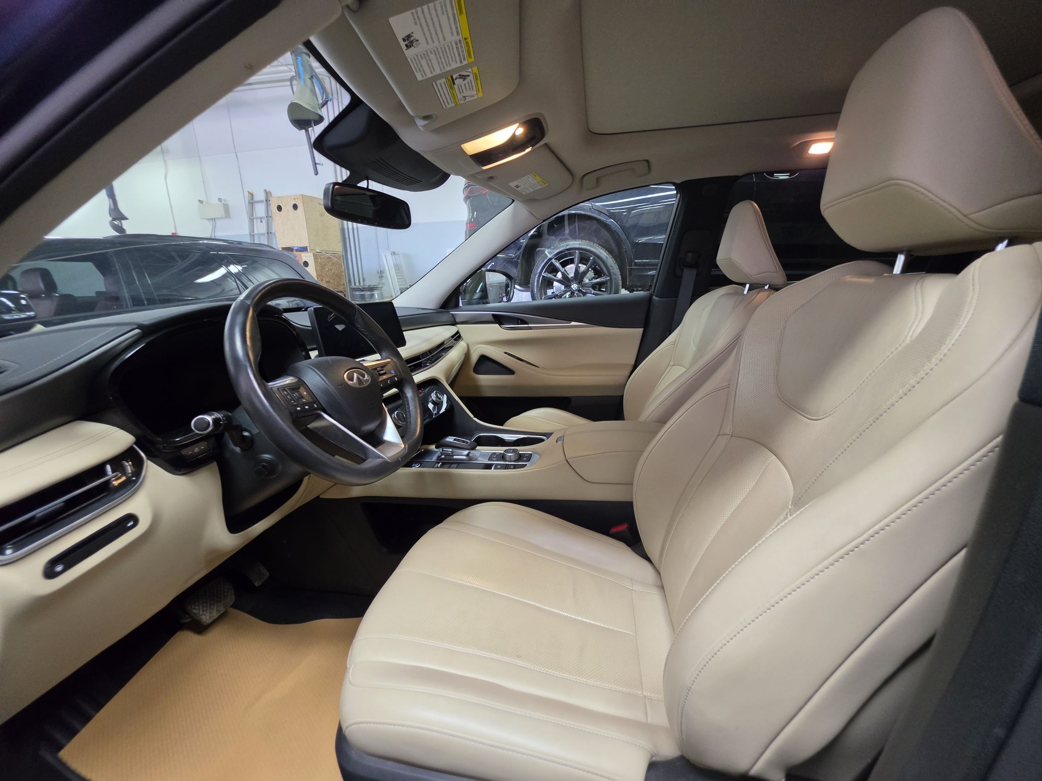 2022 Infiniti QX60 in Calgary, Alberta