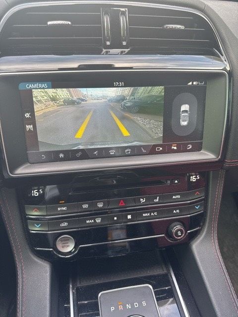 Jaguar F-PACE  2019 à Laval, Québec