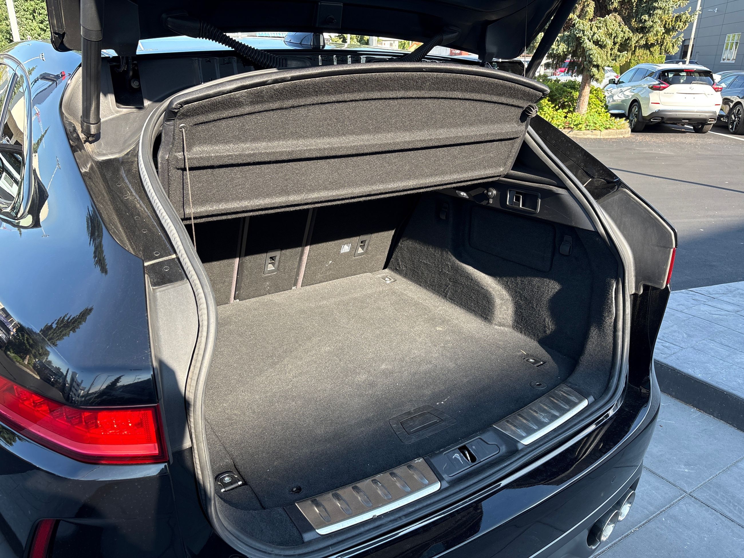 2020 Jaguar F-PACE in North Vancouver, British Columbia