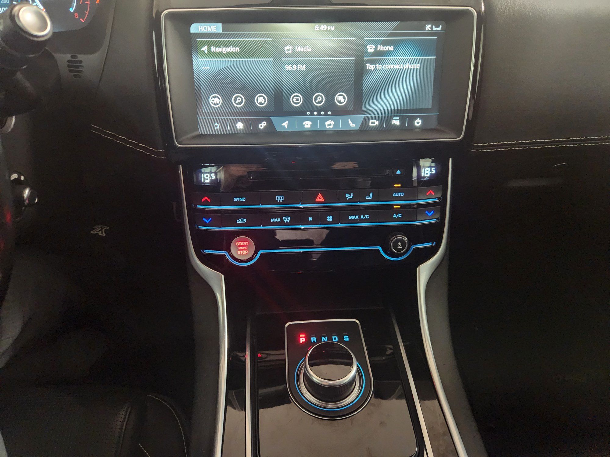 Jaguar XE  2018 à , Colombie-Britannique