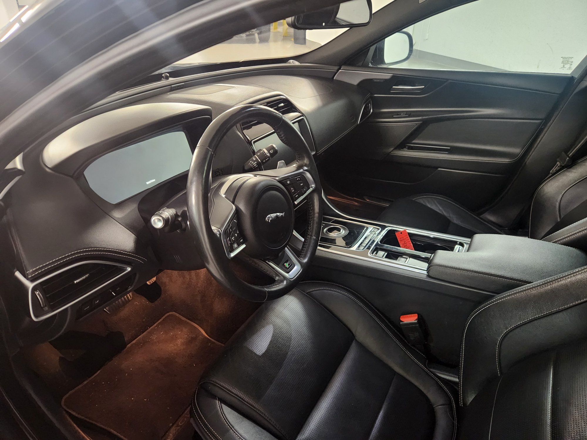 Jaguar XE  2018 à , Colombie-Britannique