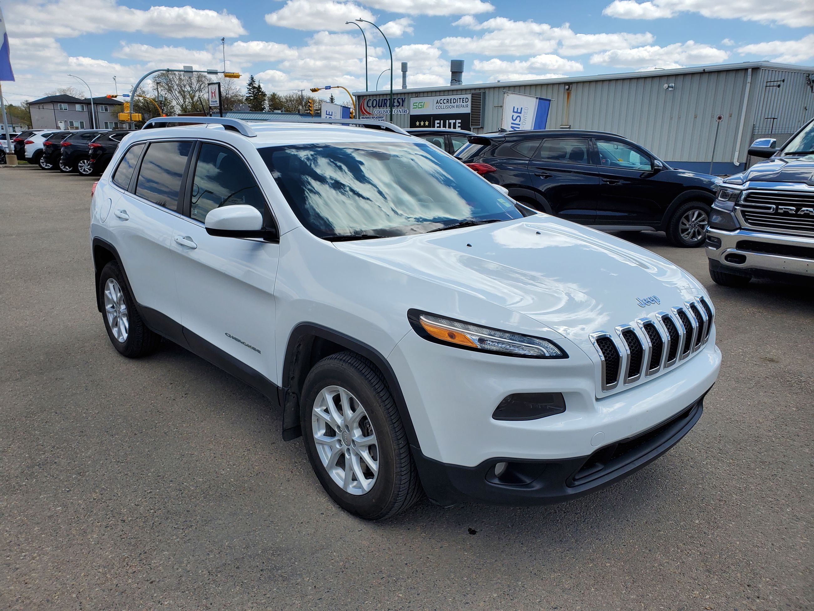 Used 2014 Jeep Cherokee 4x4 North Power Liftgate, Heated