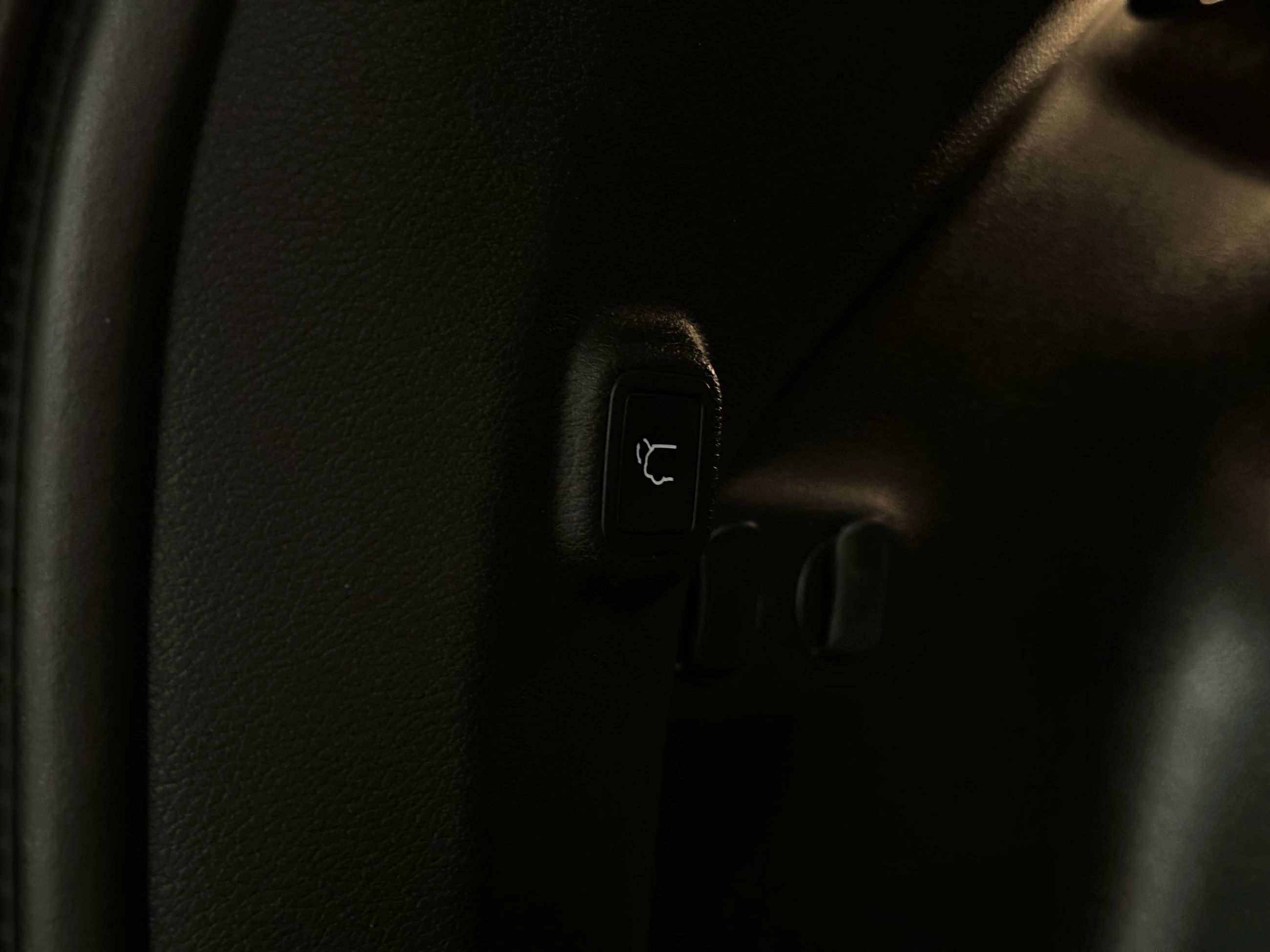 2019 Jeep Cherokee in Vancouver, British Columbia