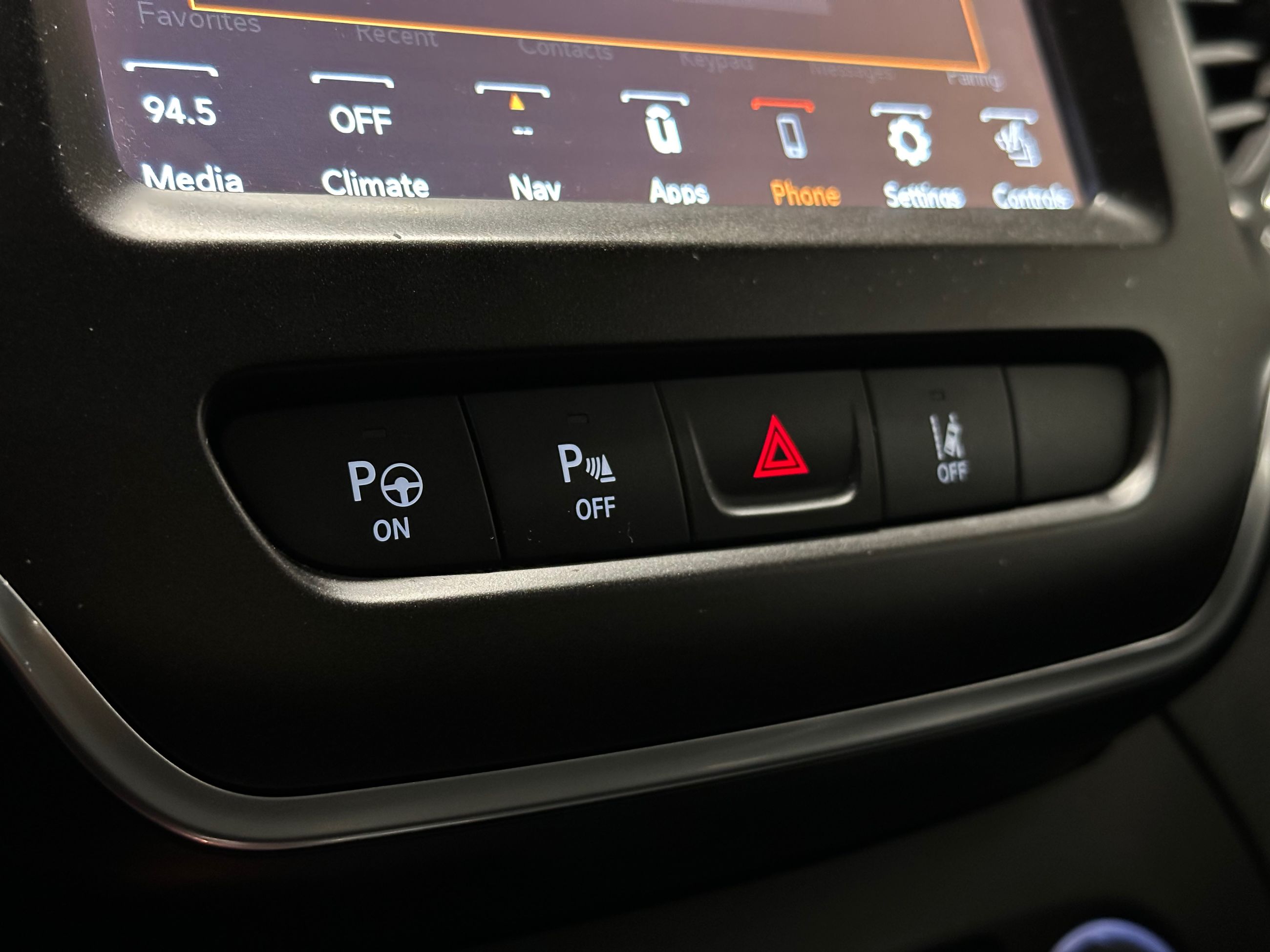 2019 Jeep Cherokee in Vancouver, British Columbia