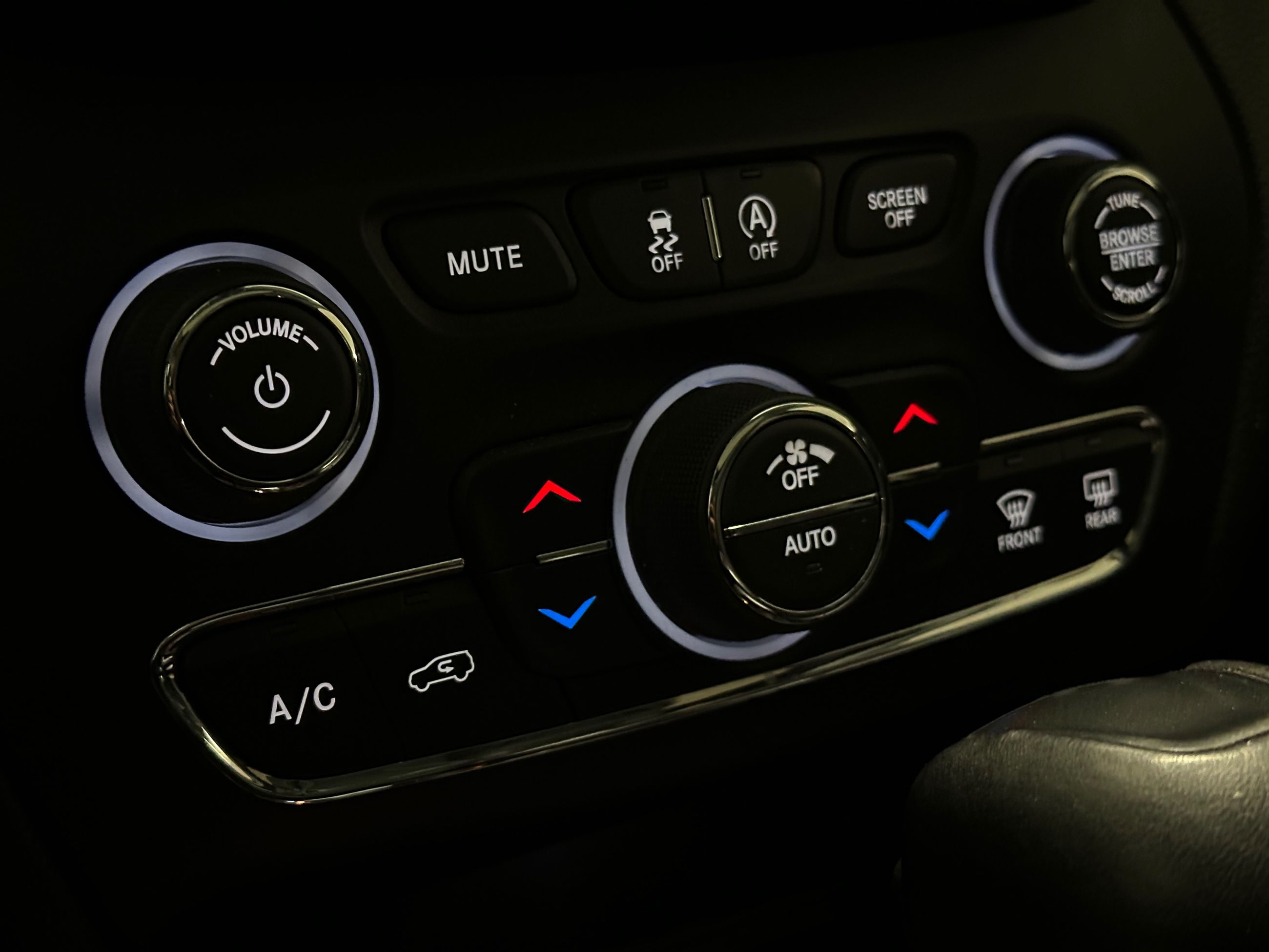 2019 Jeep Cherokee in Vancouver, British Columbia