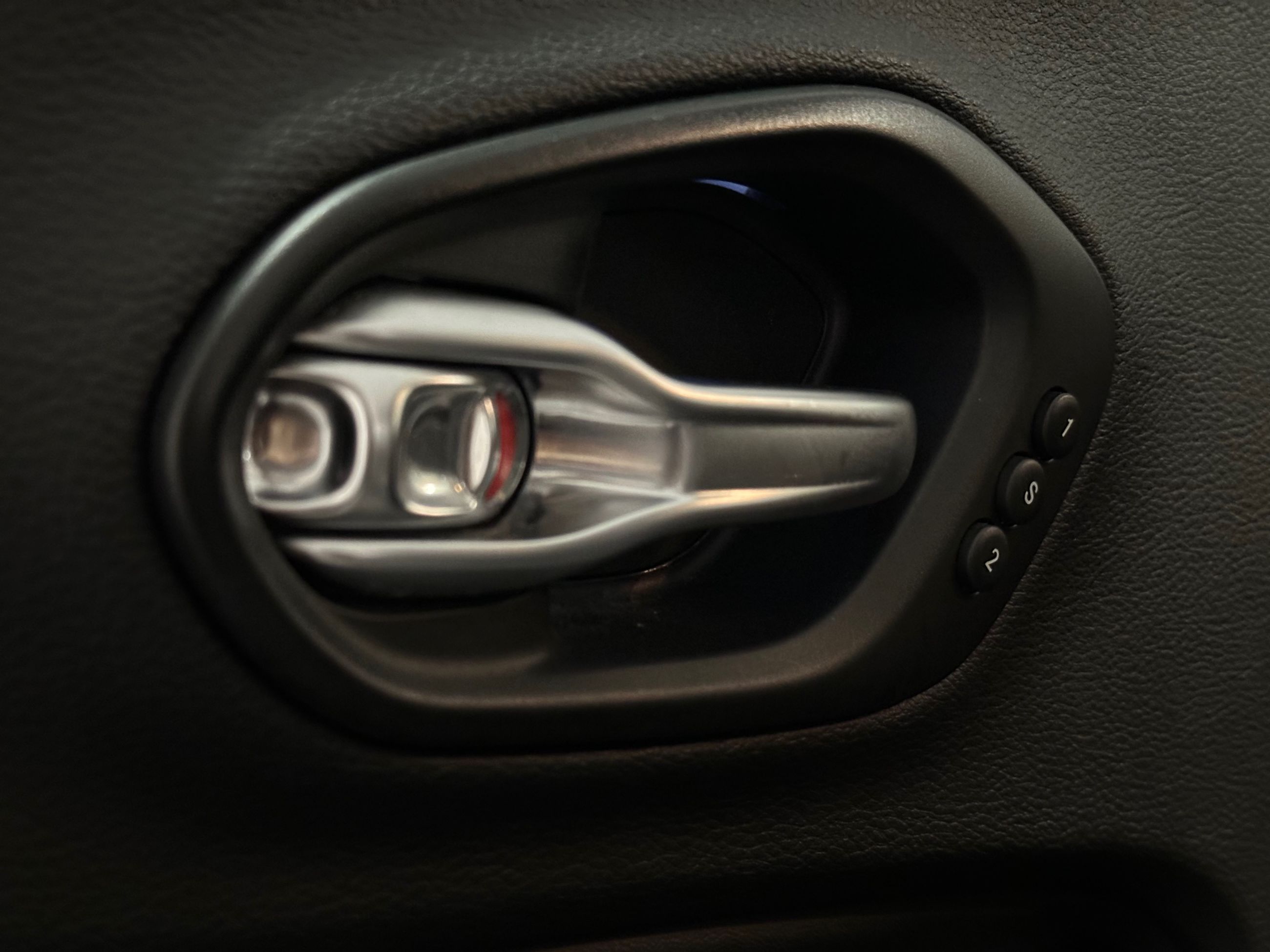 2019 Jeep Cherokee in Vancouver, British Columbia