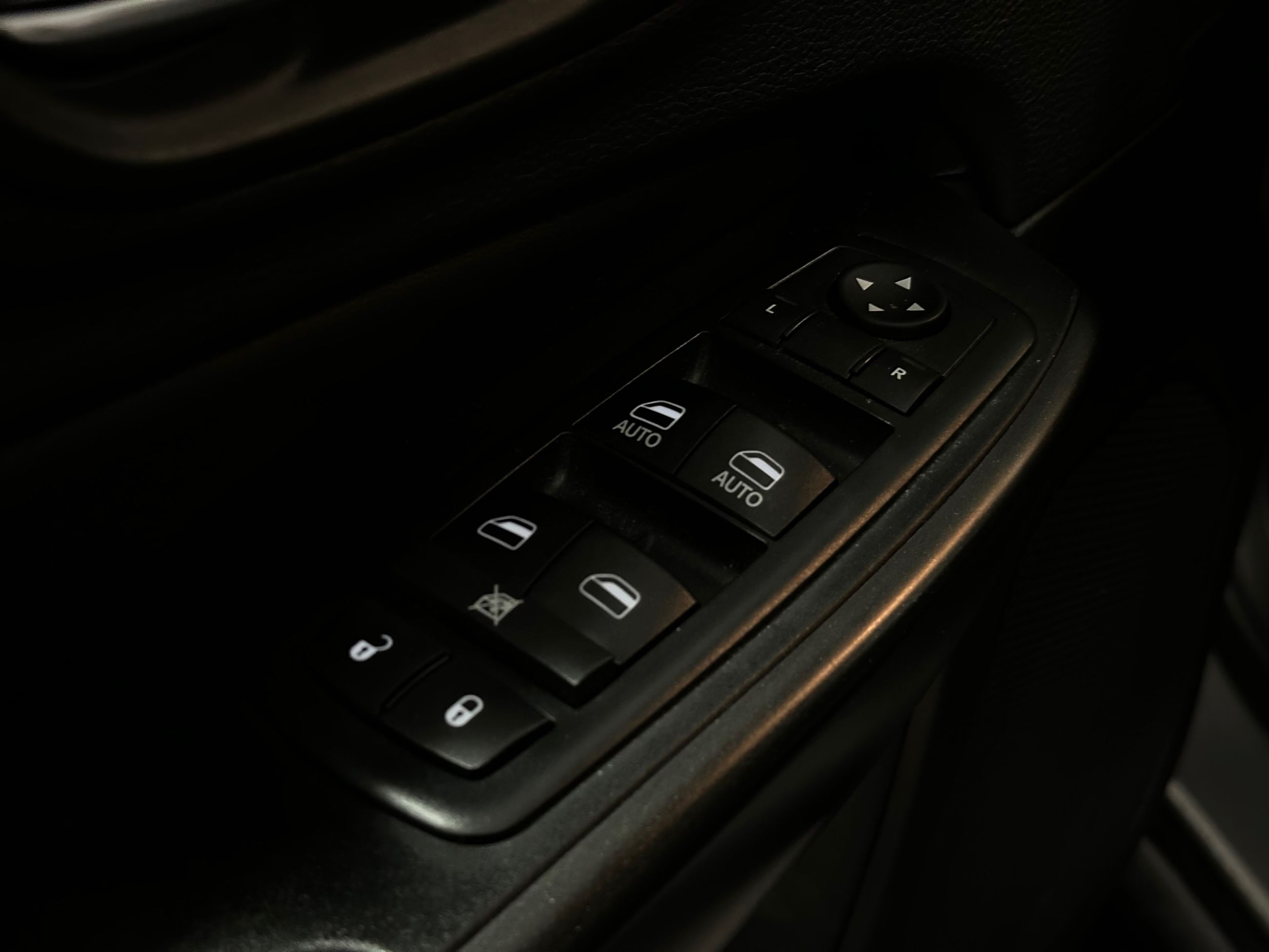 2019 Jeep Cherokee in Vancouver, British Columbia