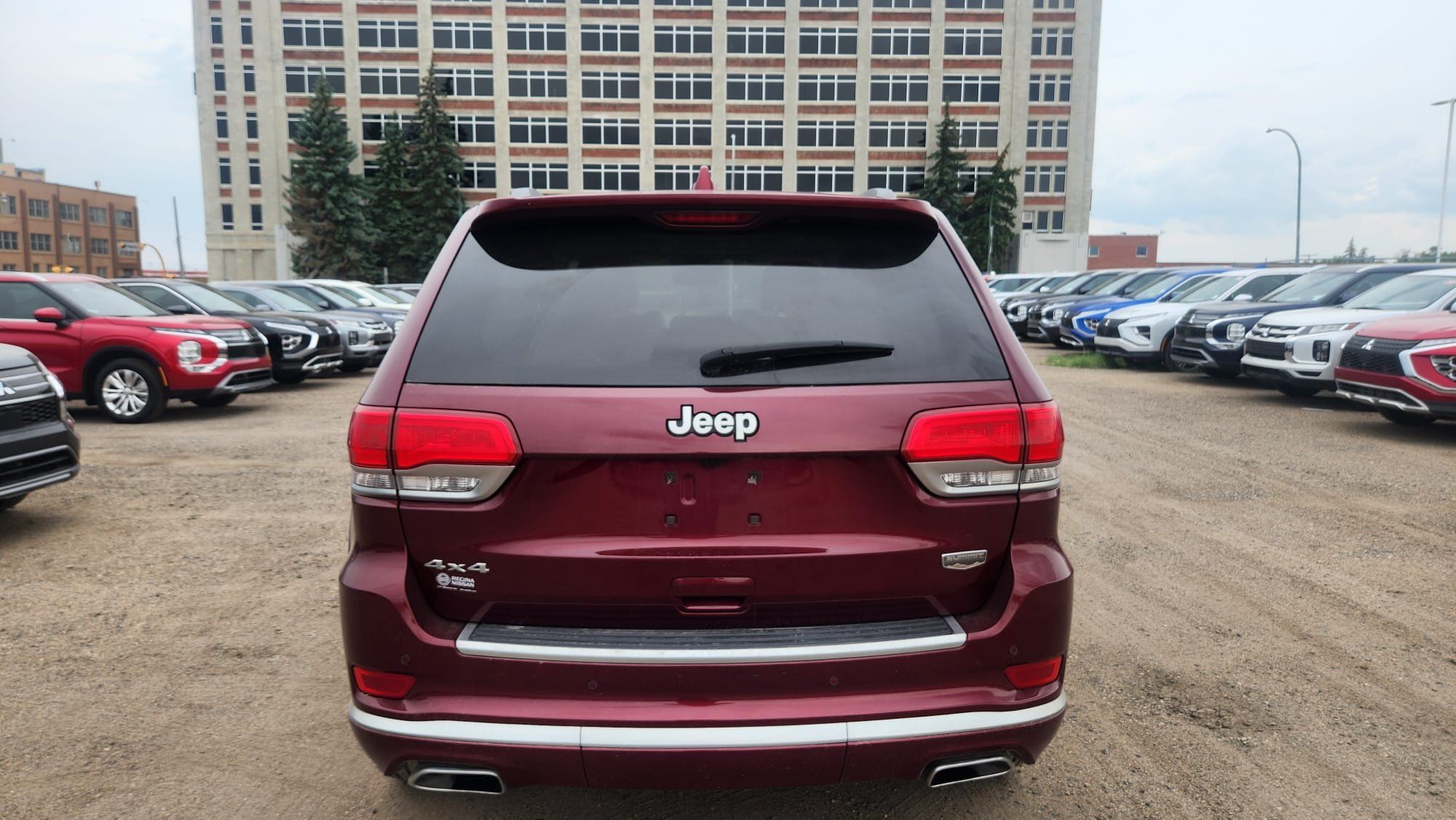 2018 Jeep Grand Cherokee 4X4 in Regina, Saskatchewan