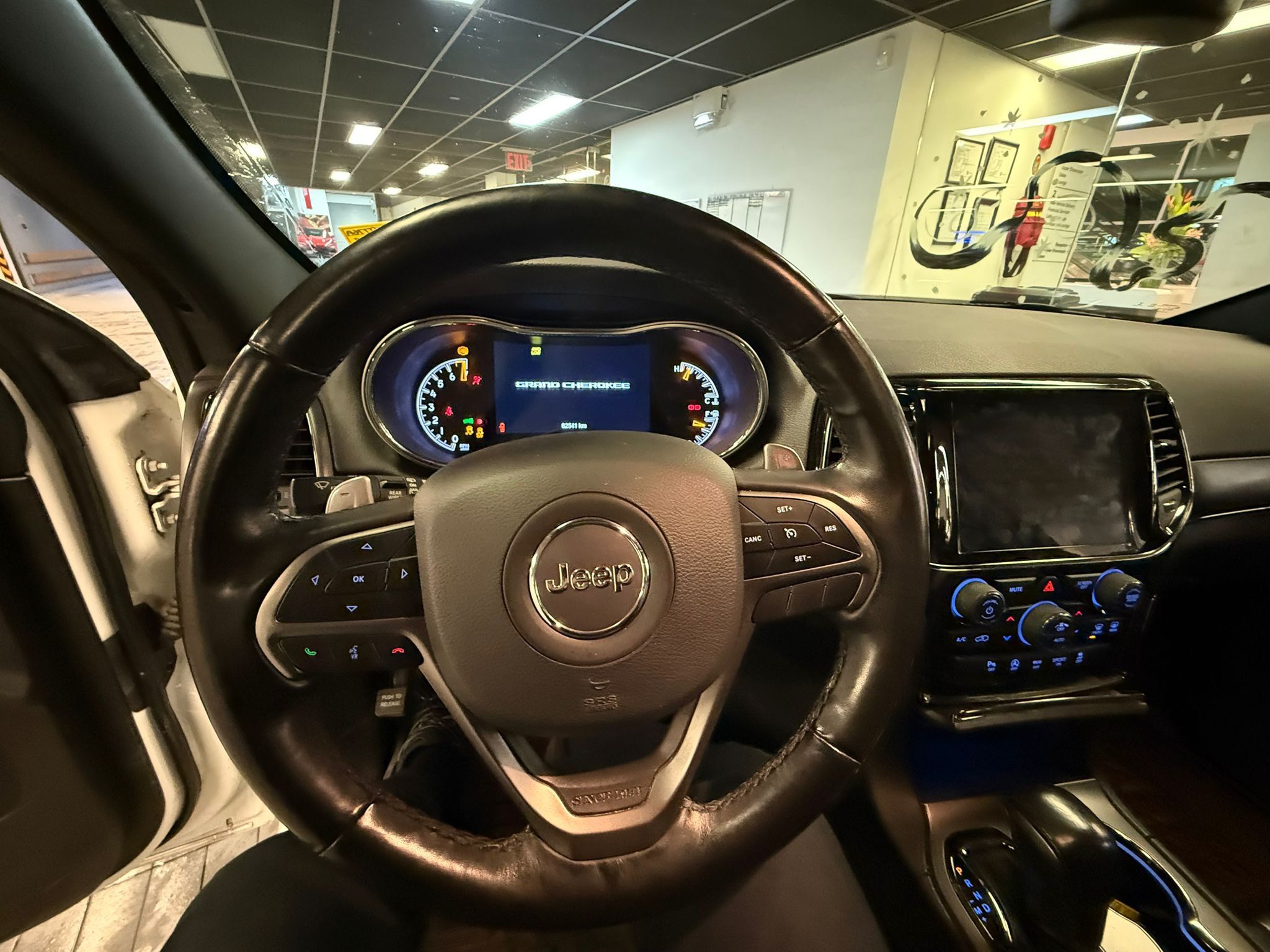 2020 Jeep Grand Cherokee 4X4 in Vancouver, British Columbia