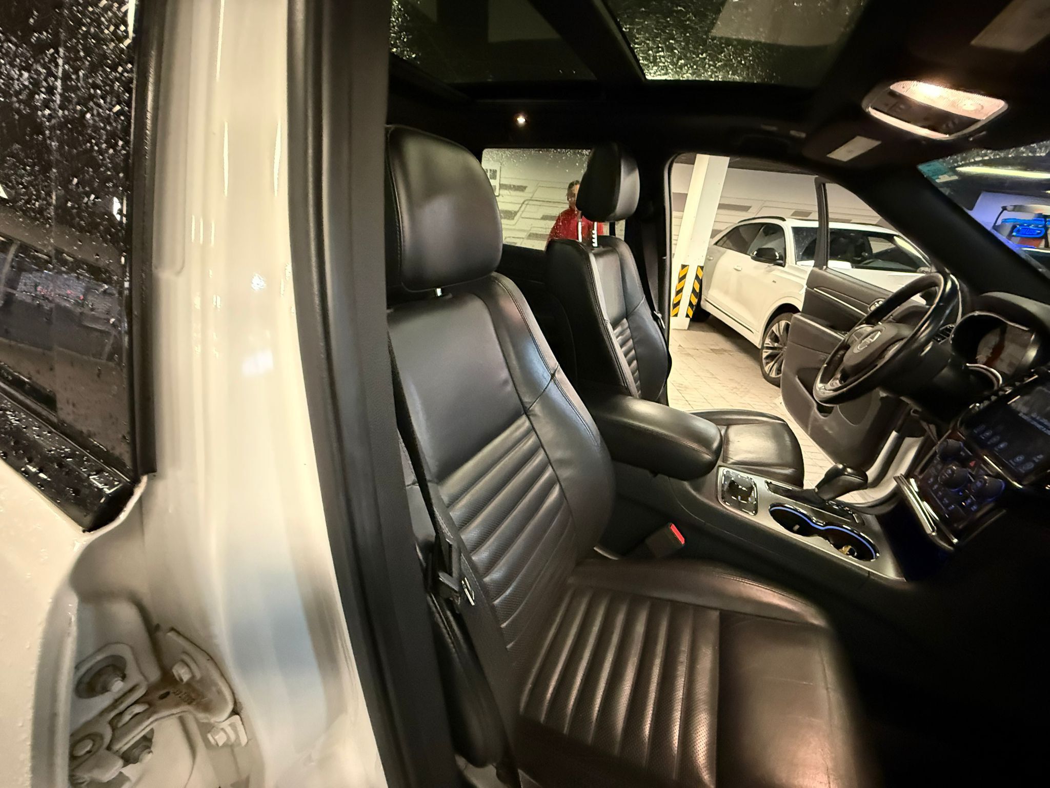 2020 Jeep Grand Cherokee 4X4 in Vancouver, British Columbia