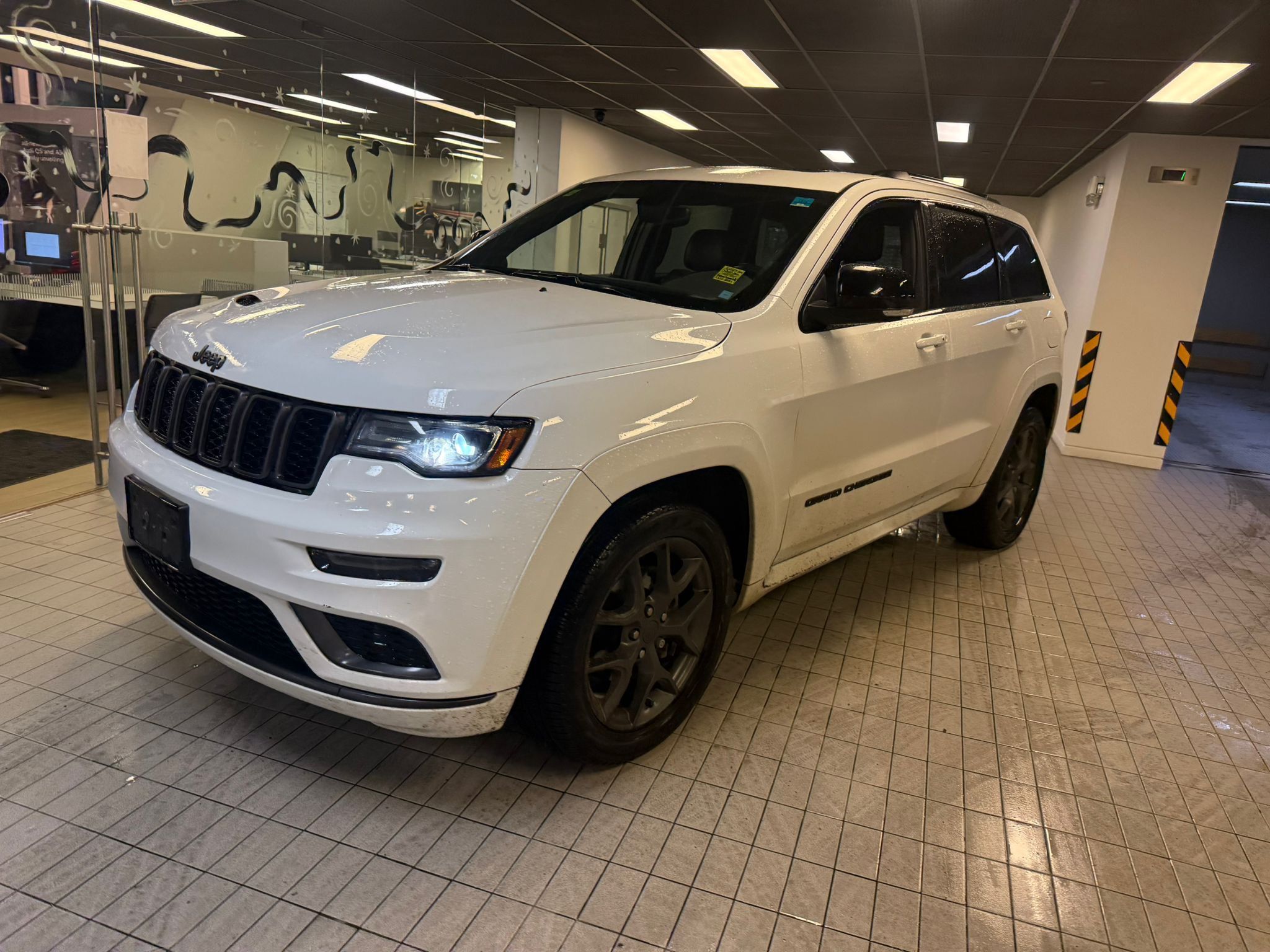 2020 Jeep Grand Cherokee 4X4 in Vancouver, British Columbia