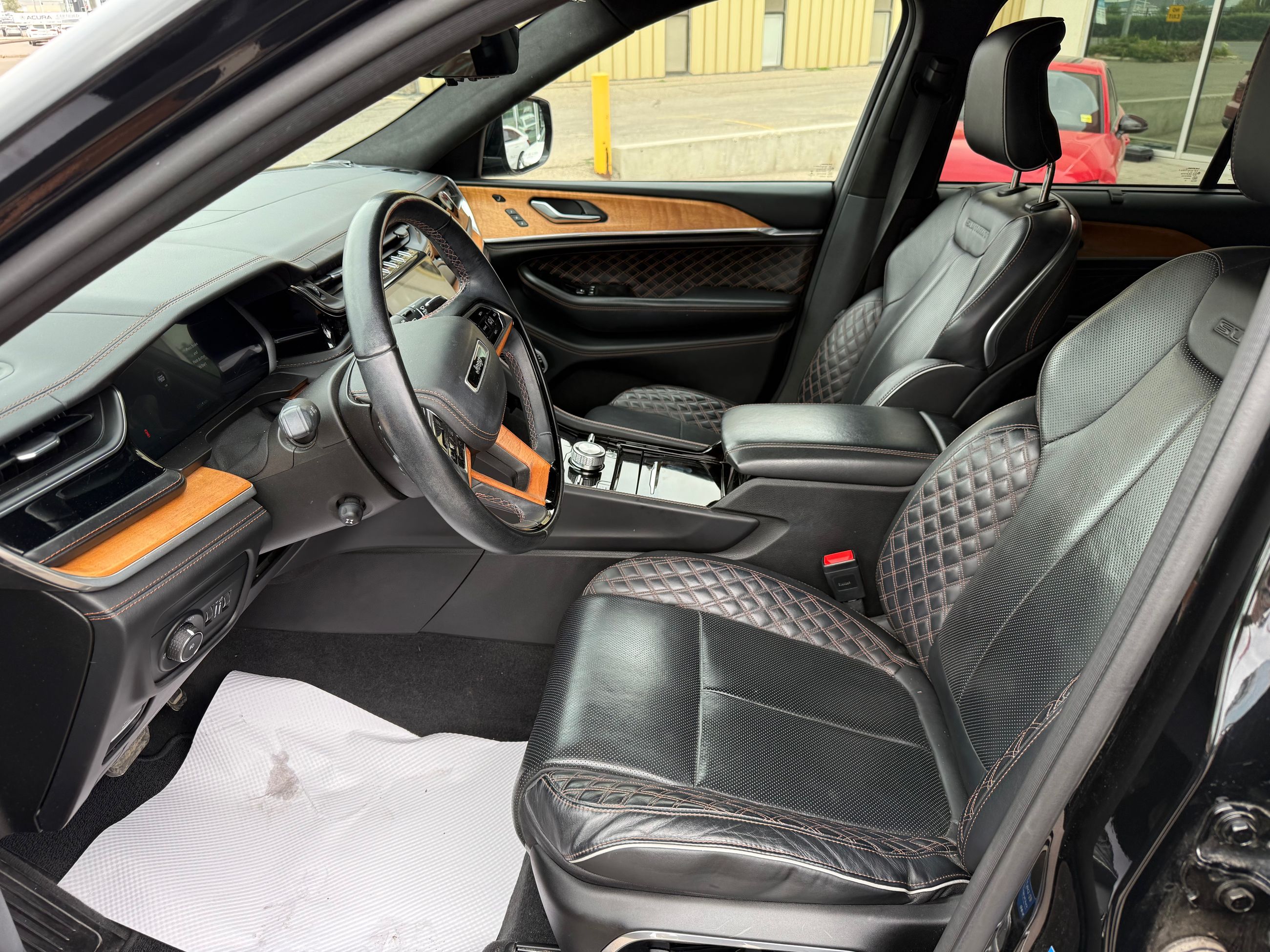 2022 Jeep Grand Cherokee 4X4 in Regina, Saskatchewan