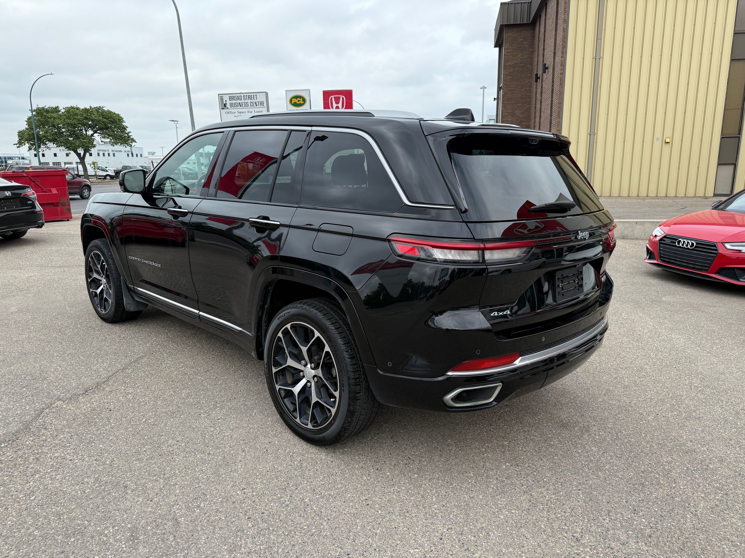 2022 Jeep Grand Cherokee 4X4 in Regina, Saskatchewan