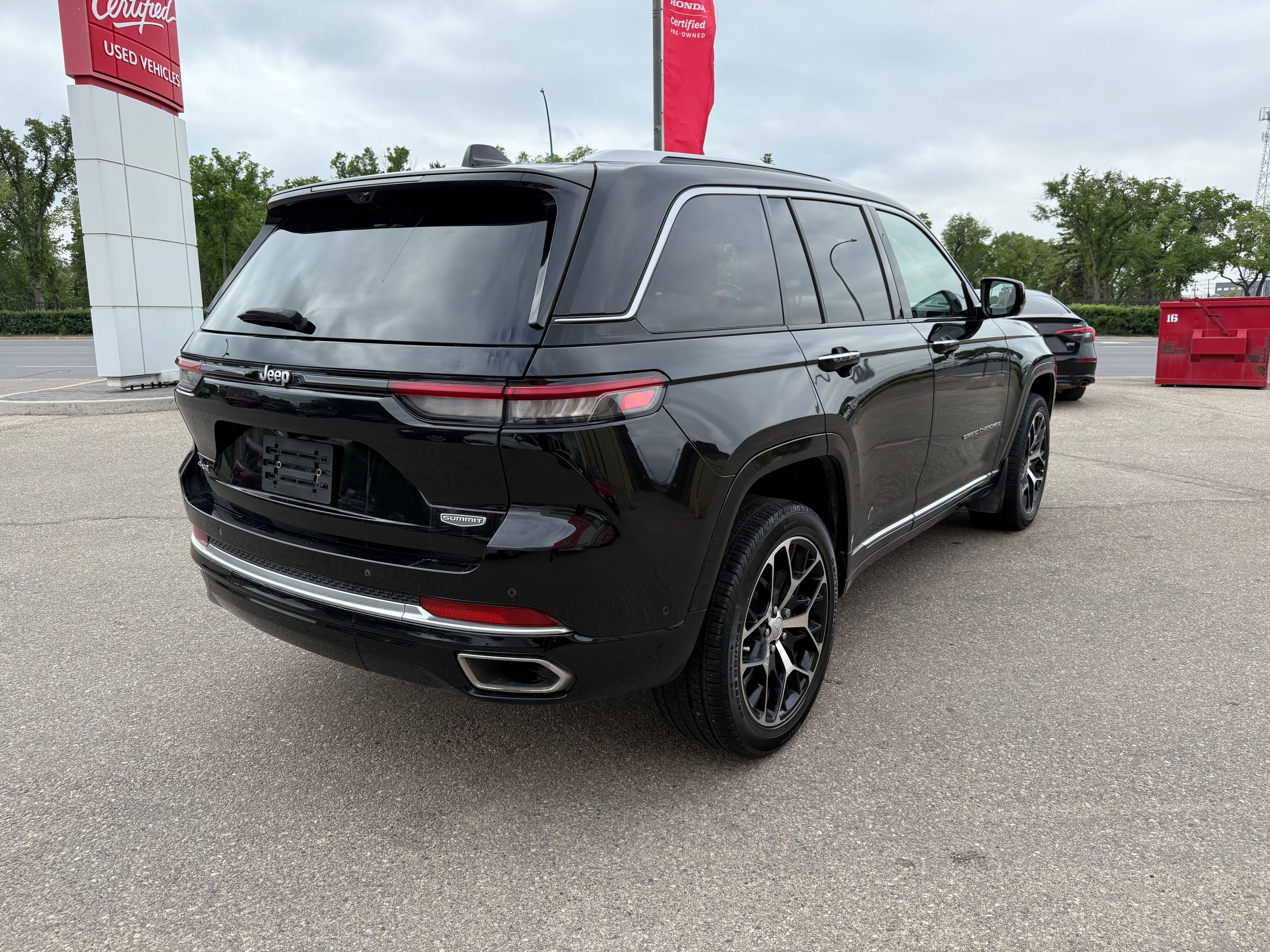2022 Jeep Grand Cherokee 4X4 in Regina, Saskatchewan