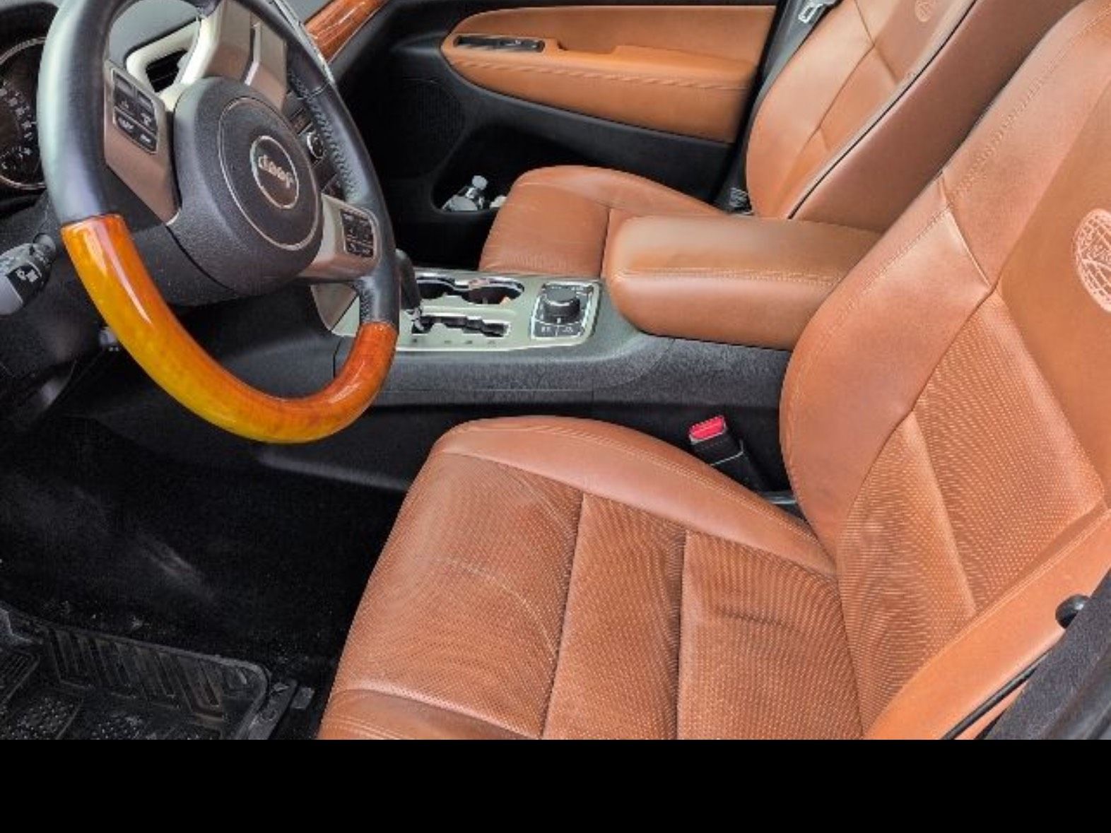 Jeep GRAND CHEROKEE OVERLAND  2013 à Regina, Saskatchewan