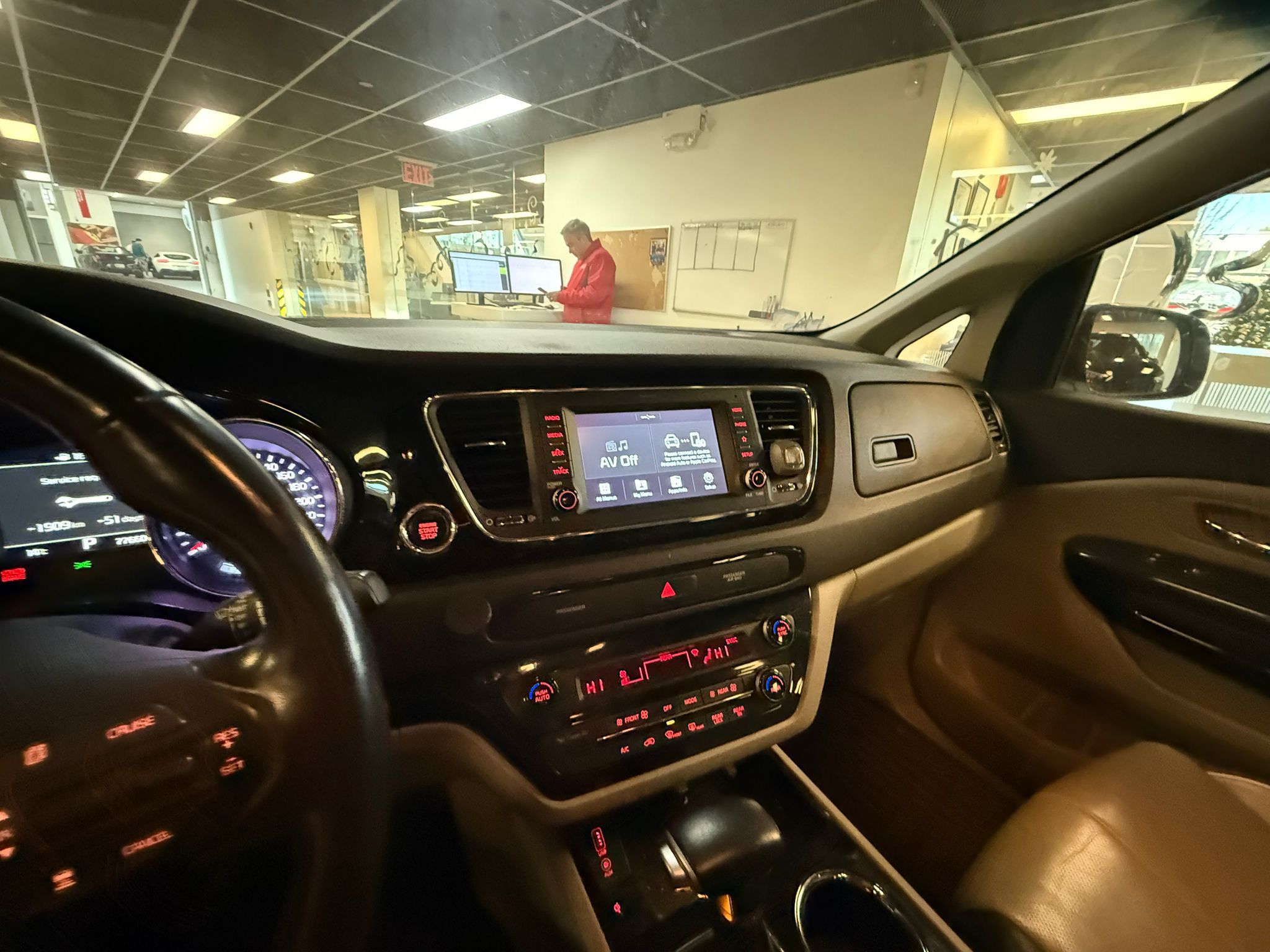 2020 Kia Sedona in Vancouver, British Columbia