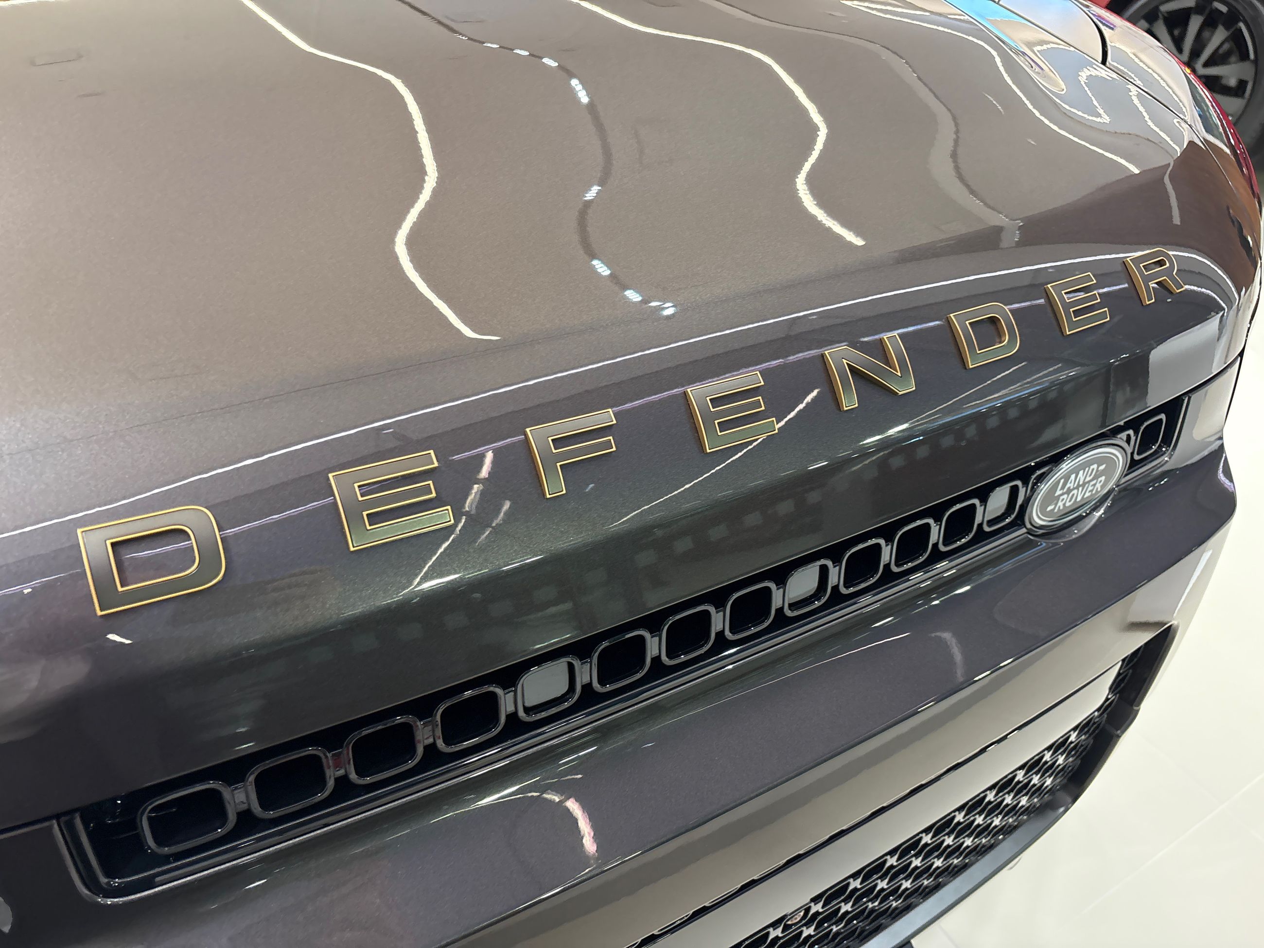 2025  Defender 110 Mild Hybrid