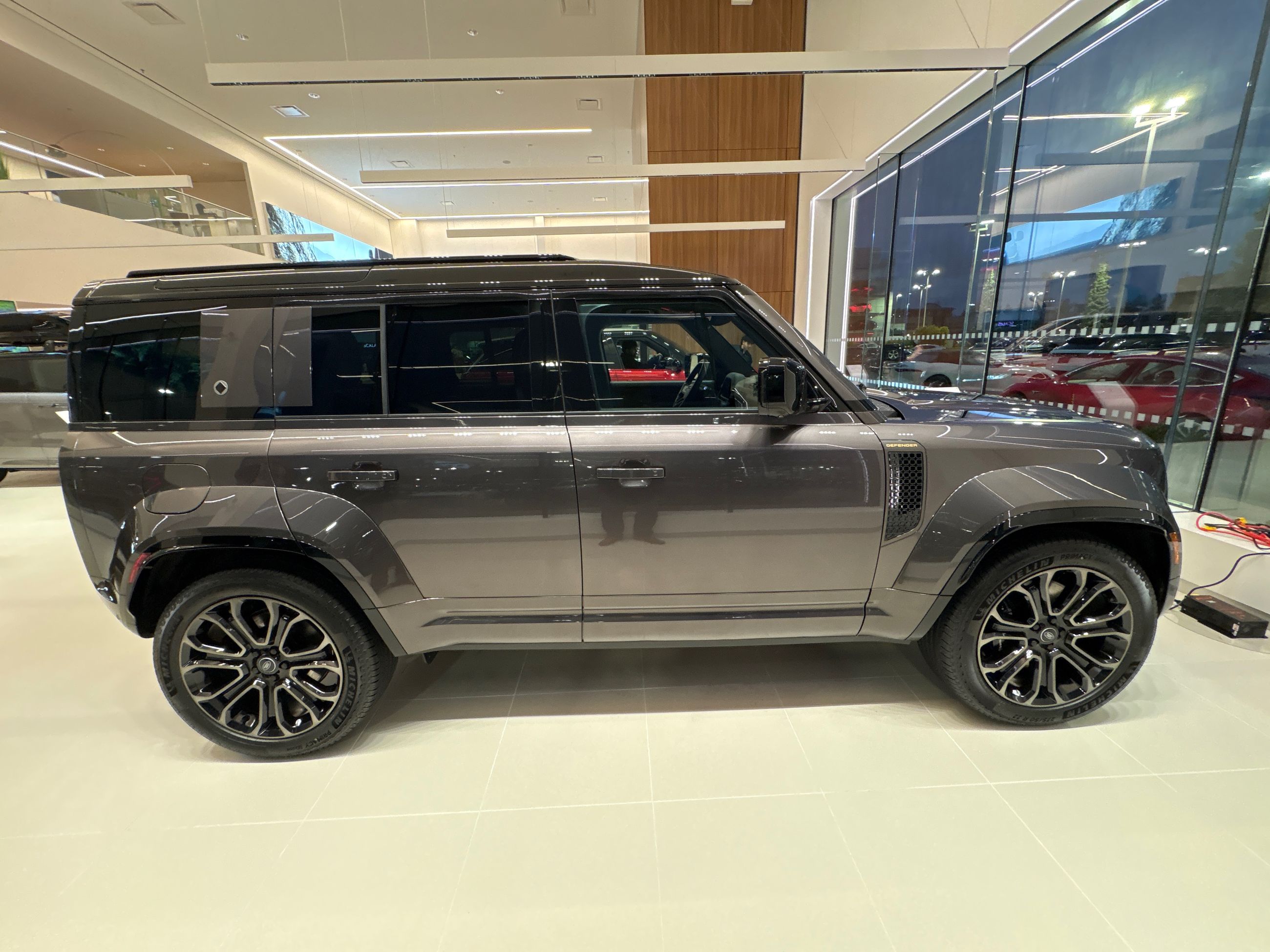 2025  Defender 110 Mild Hybrid