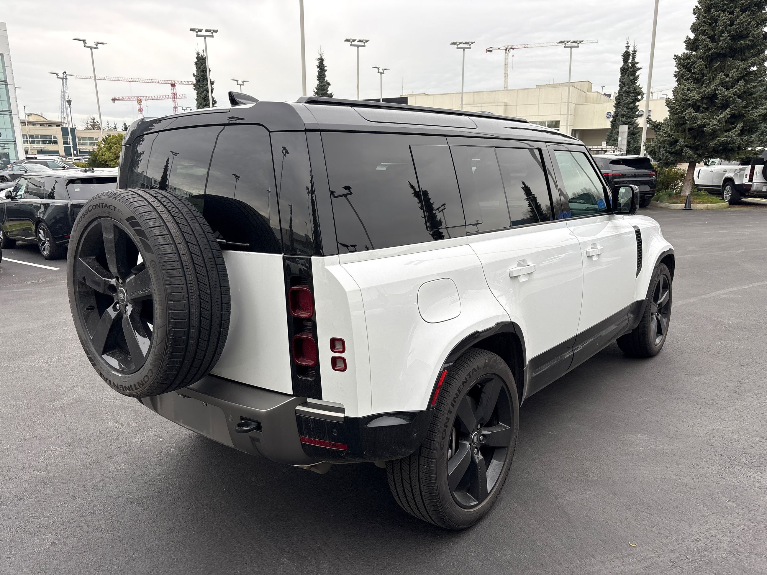 Land Rover Defender 110 Mild Hybrid  2025 à North Vancouver, Colombie-Britannique