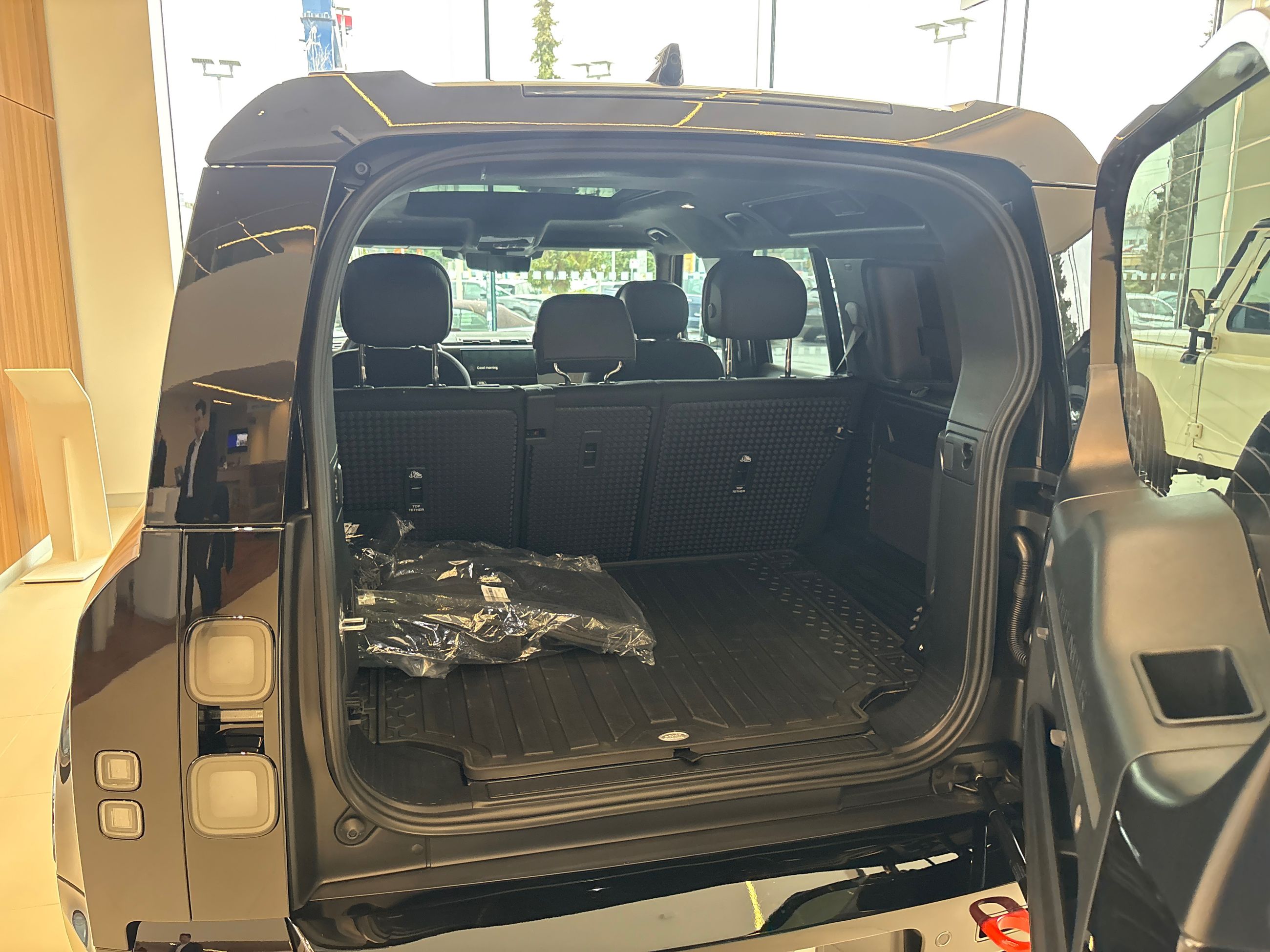 2026  Defender 110 Mild Hybrid