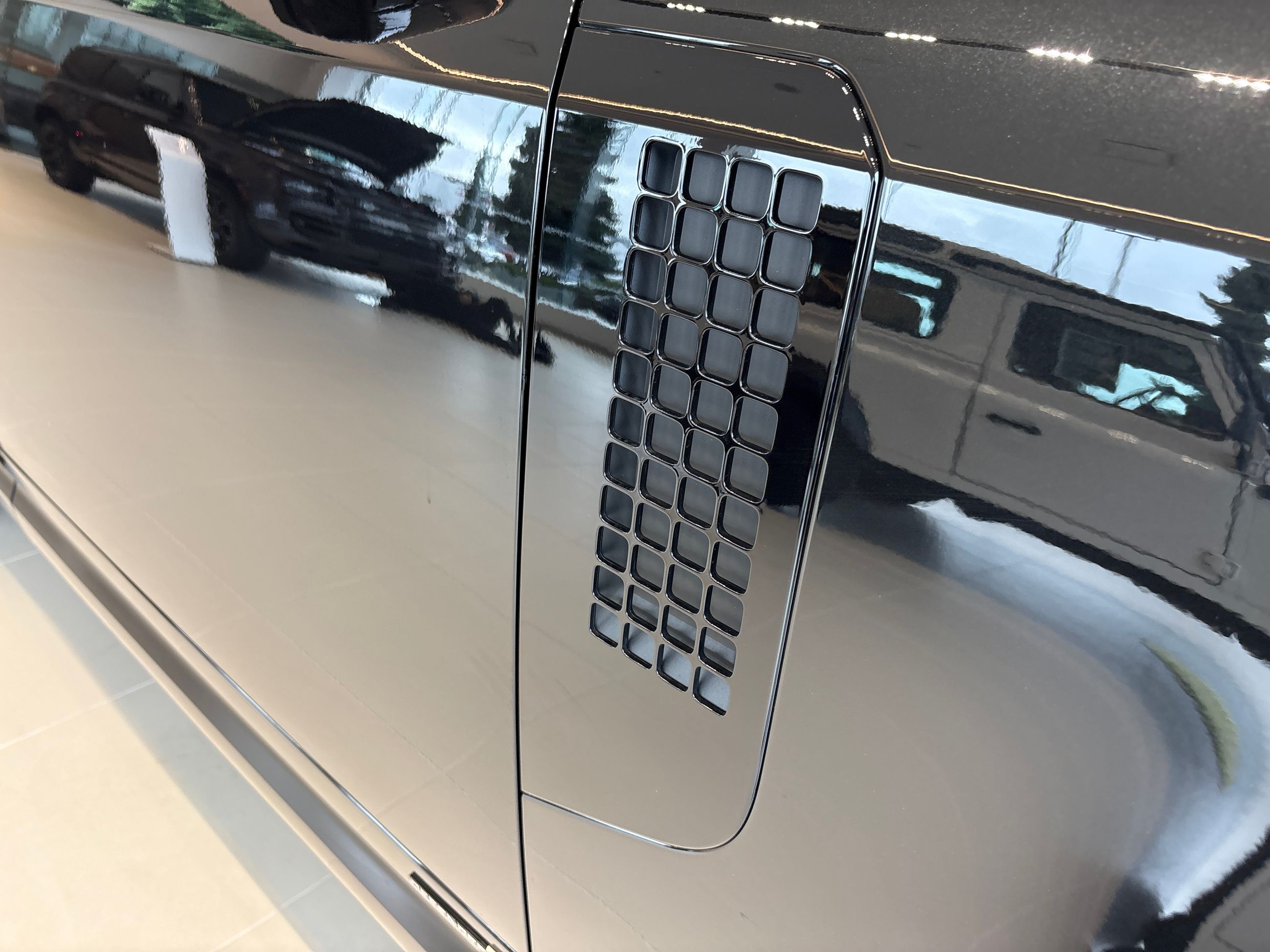 2026  Defender 110 Mild Hybrid