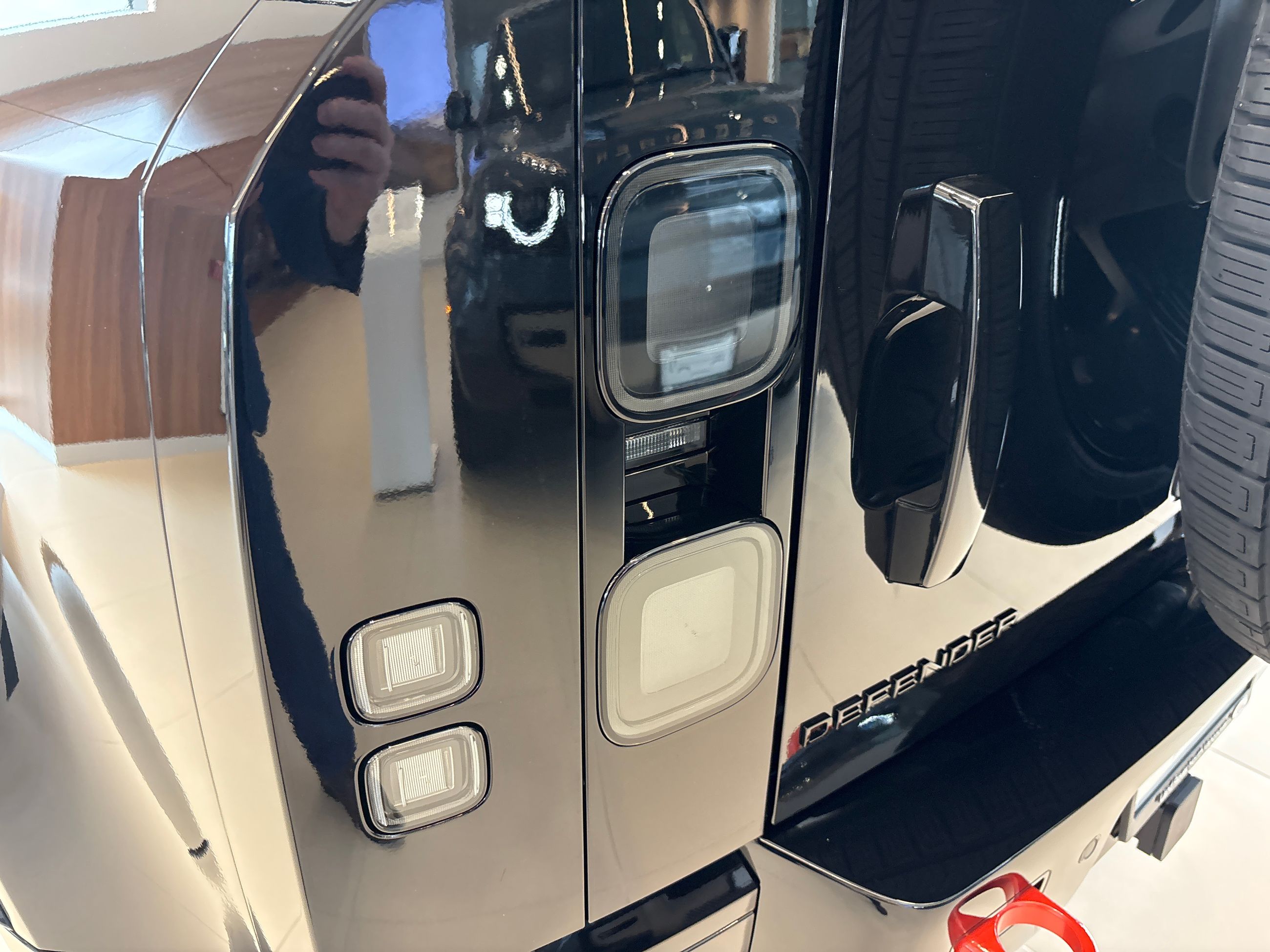 2026  Defender 110 Mild Hybrid