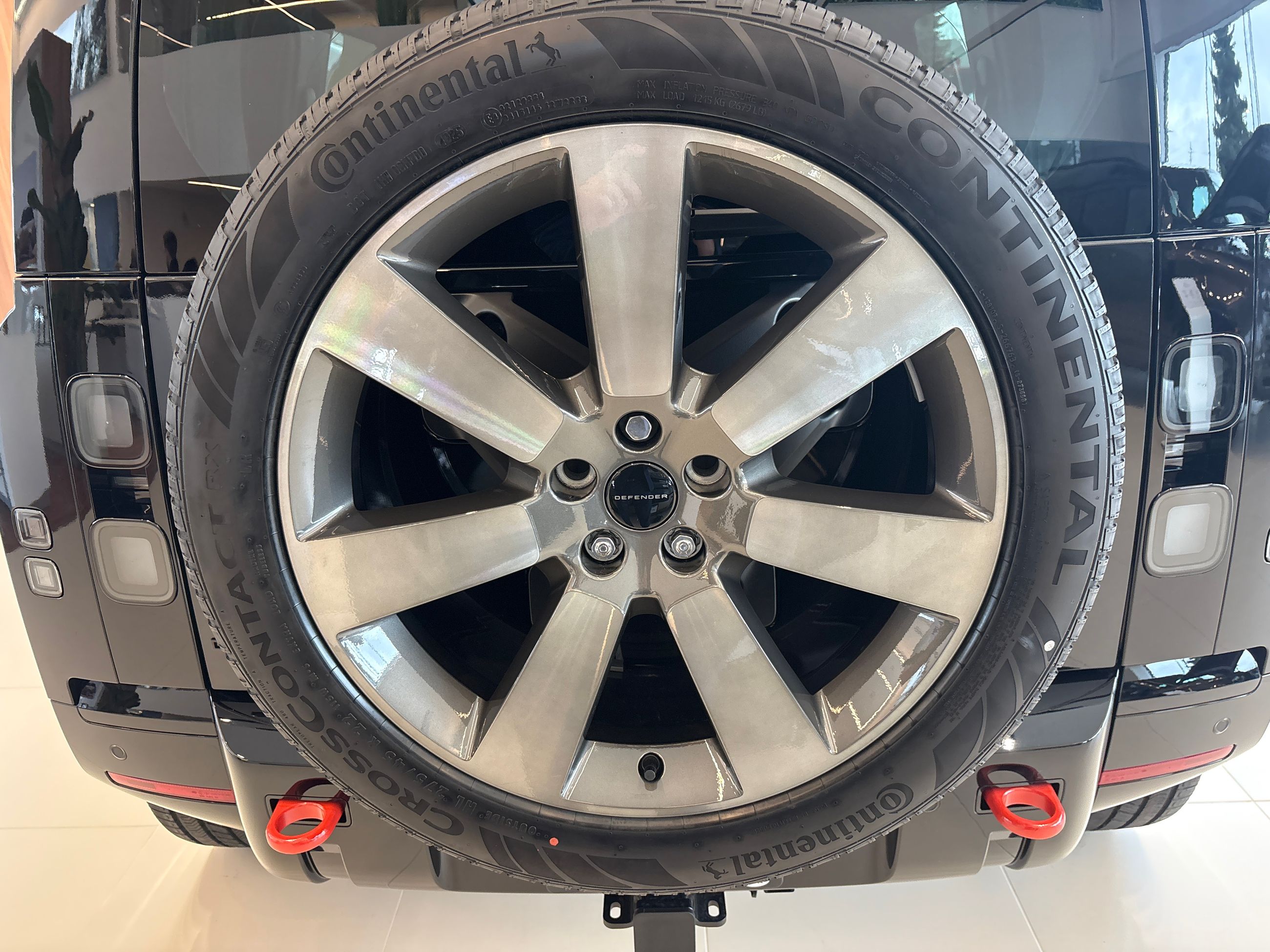 2026  Defender 110 Mild Hybrid