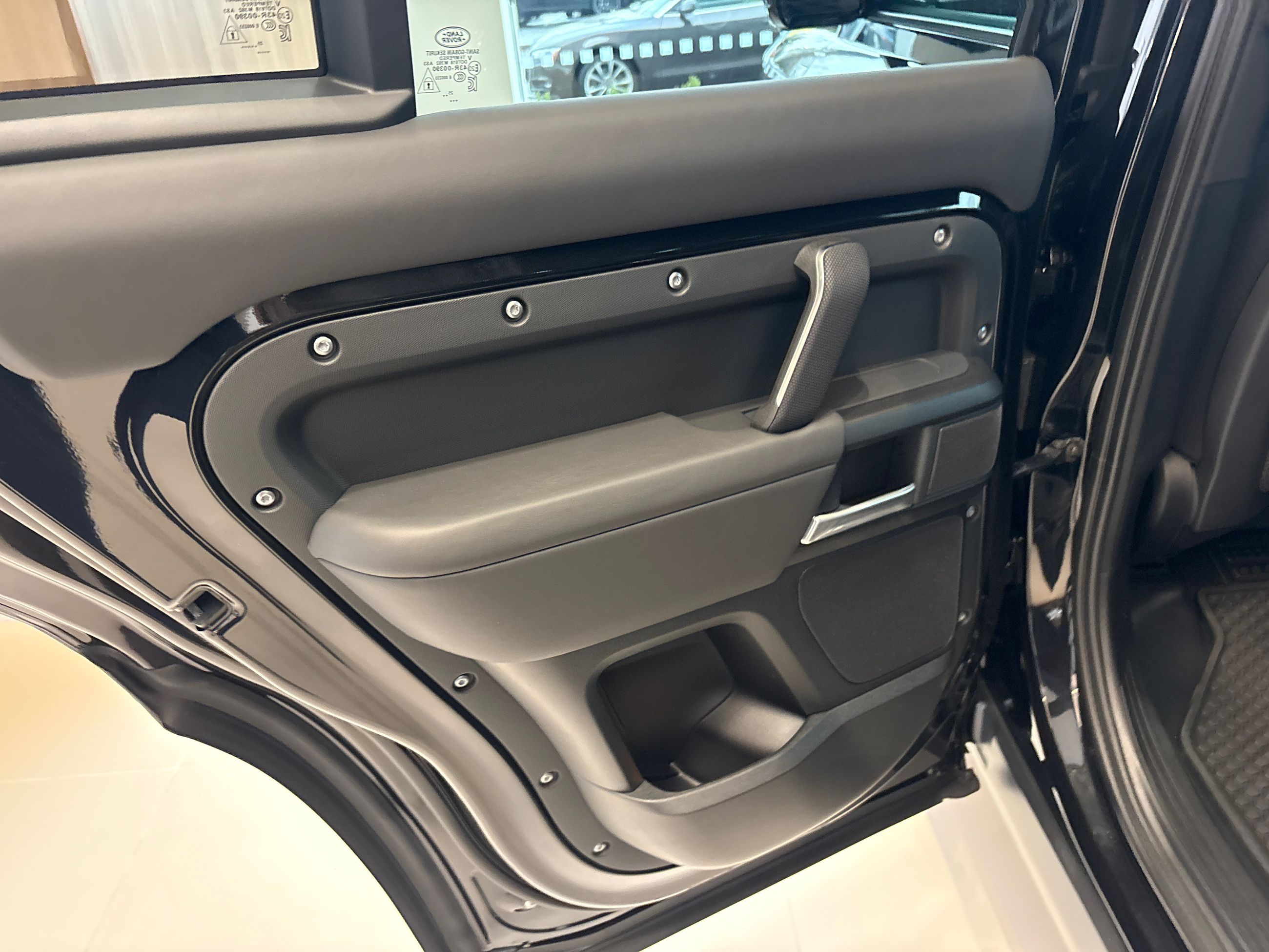 2026  Defender 110 Mild Hybrid