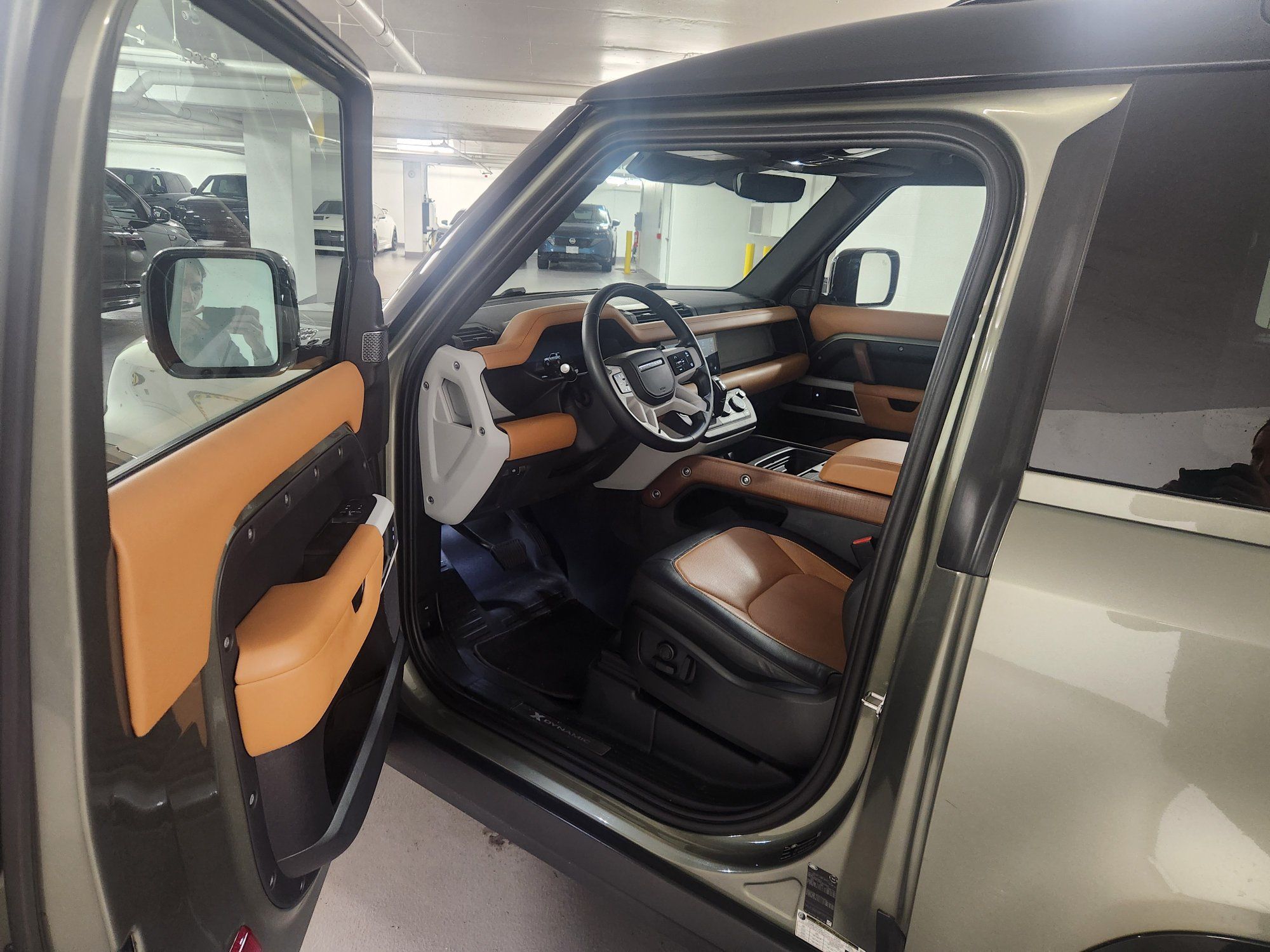 2023 Land Rover Defender 90 in Vancouver, British Columbia