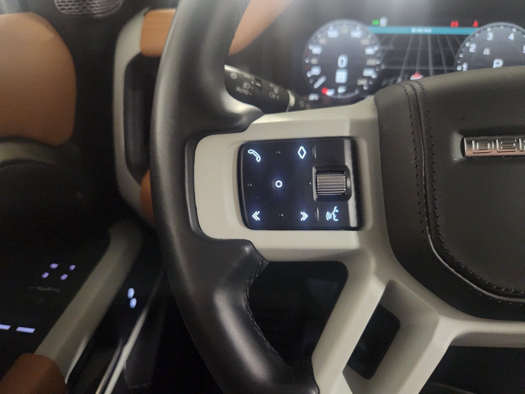 2023 Land Rover Defender 90 in Vancouver, British Columbia