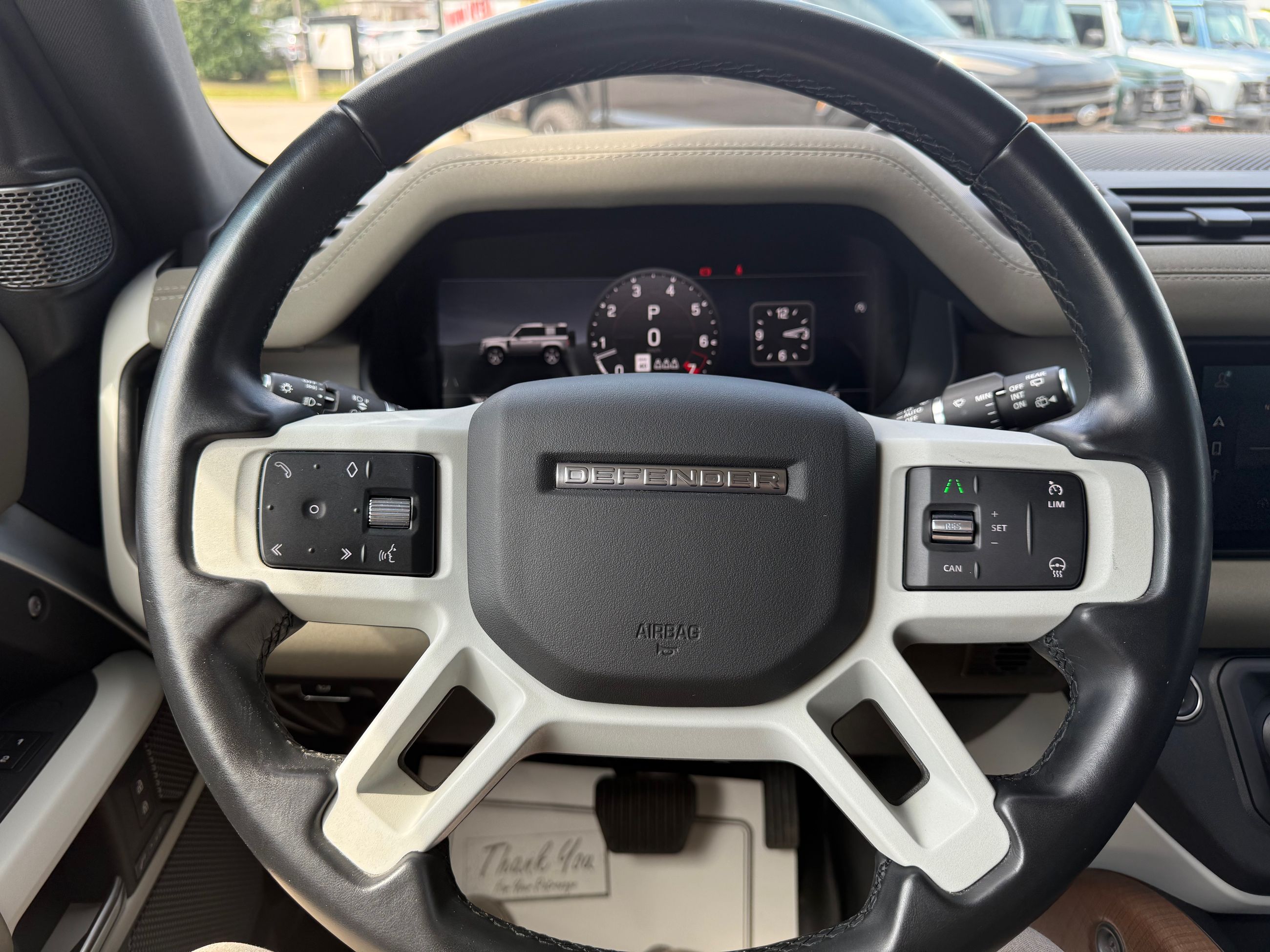 2023 Land Rover Defender 90 in Mississauga, Ontario
