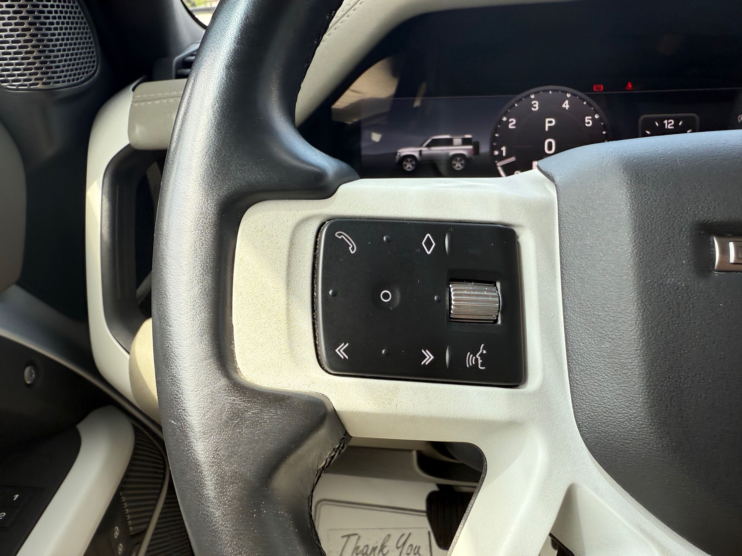 2023 Land Rover Defender 90 in Mississauga, Ontario