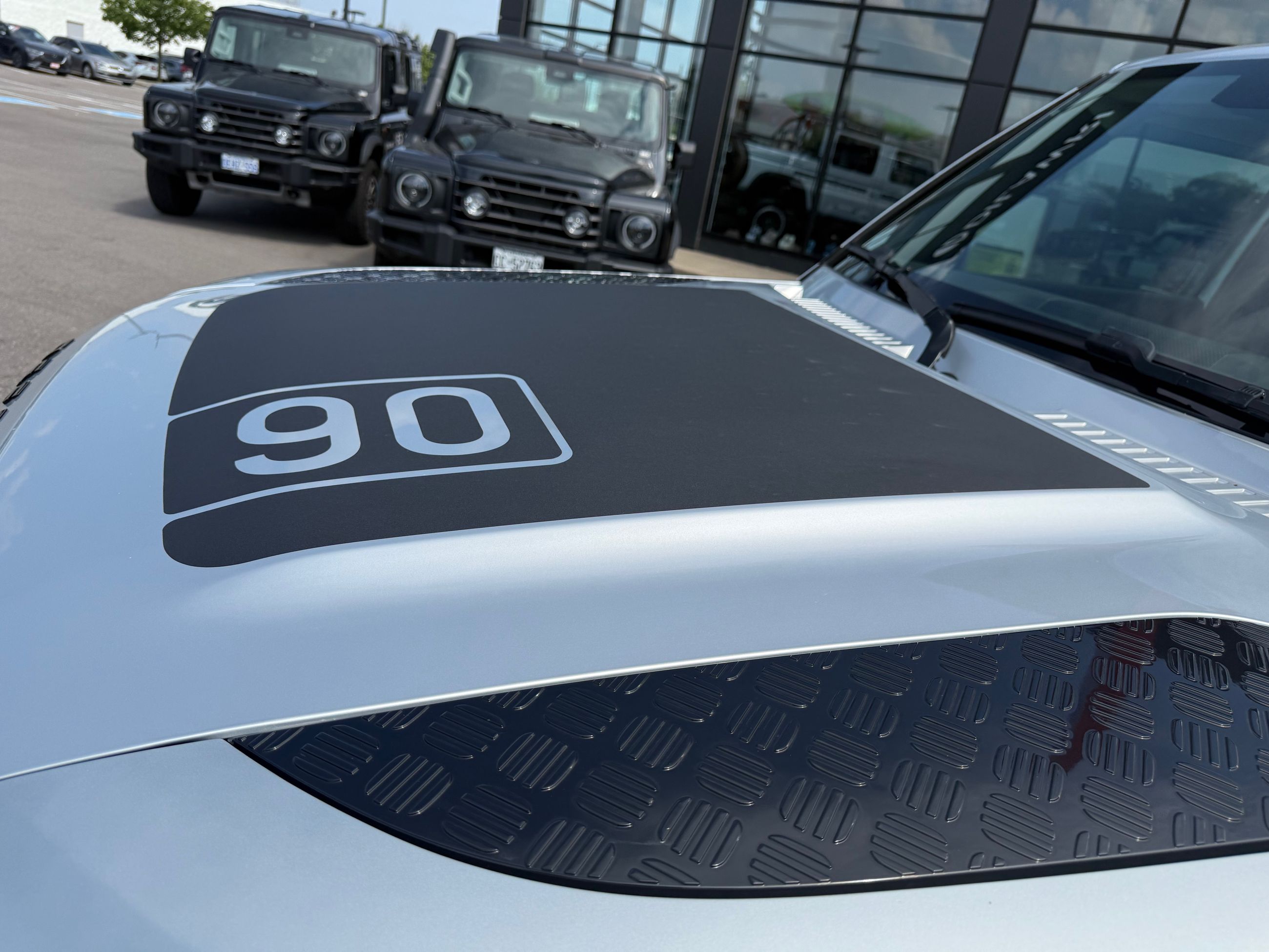 2023 Land Rover Defender 90 in Mississauga, Ontario