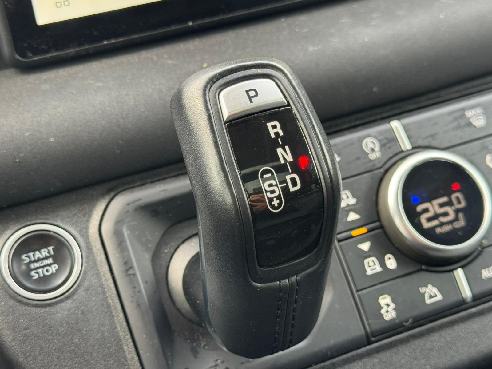 Land Rover Defender  2020 à North Vancouver, Colombie-Britannique