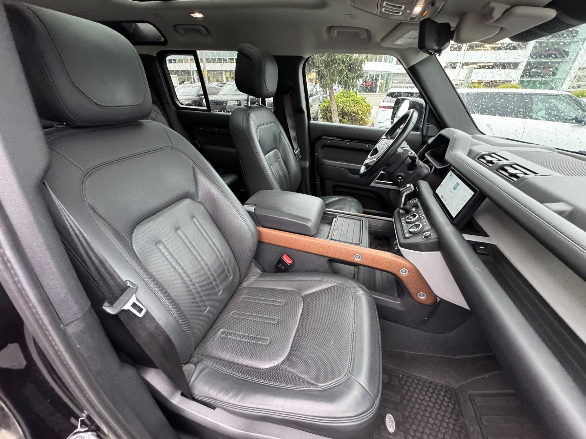 2020 Land Rover Defender in North Vancouver, British Columbia