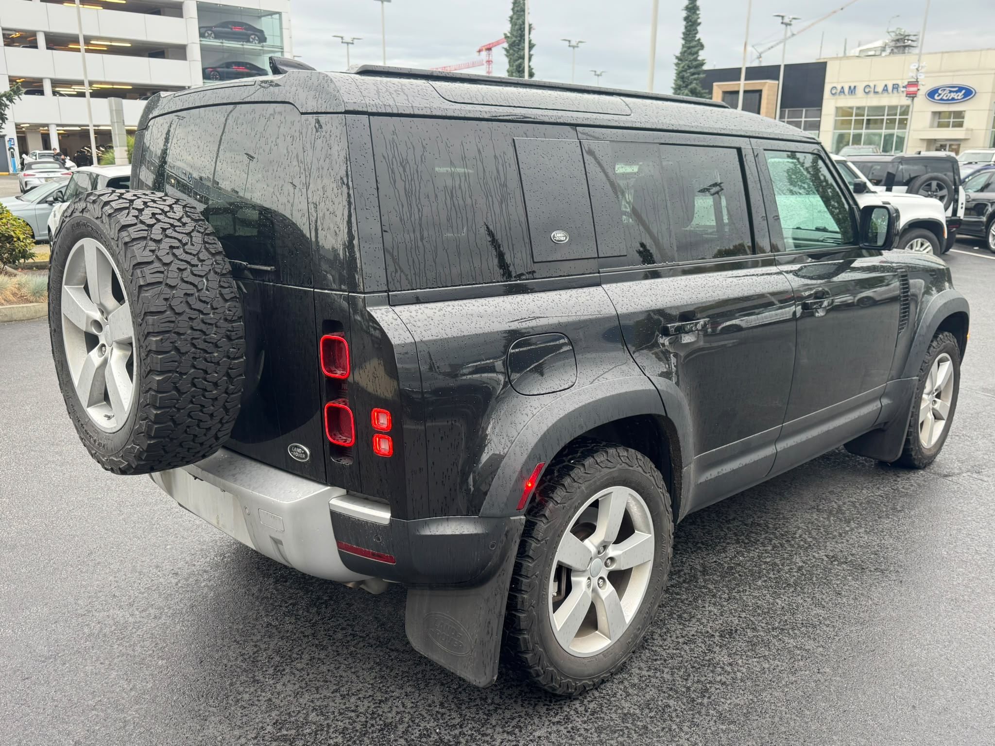 2020 Land Rover Defender in North Vancouver, British Columbia